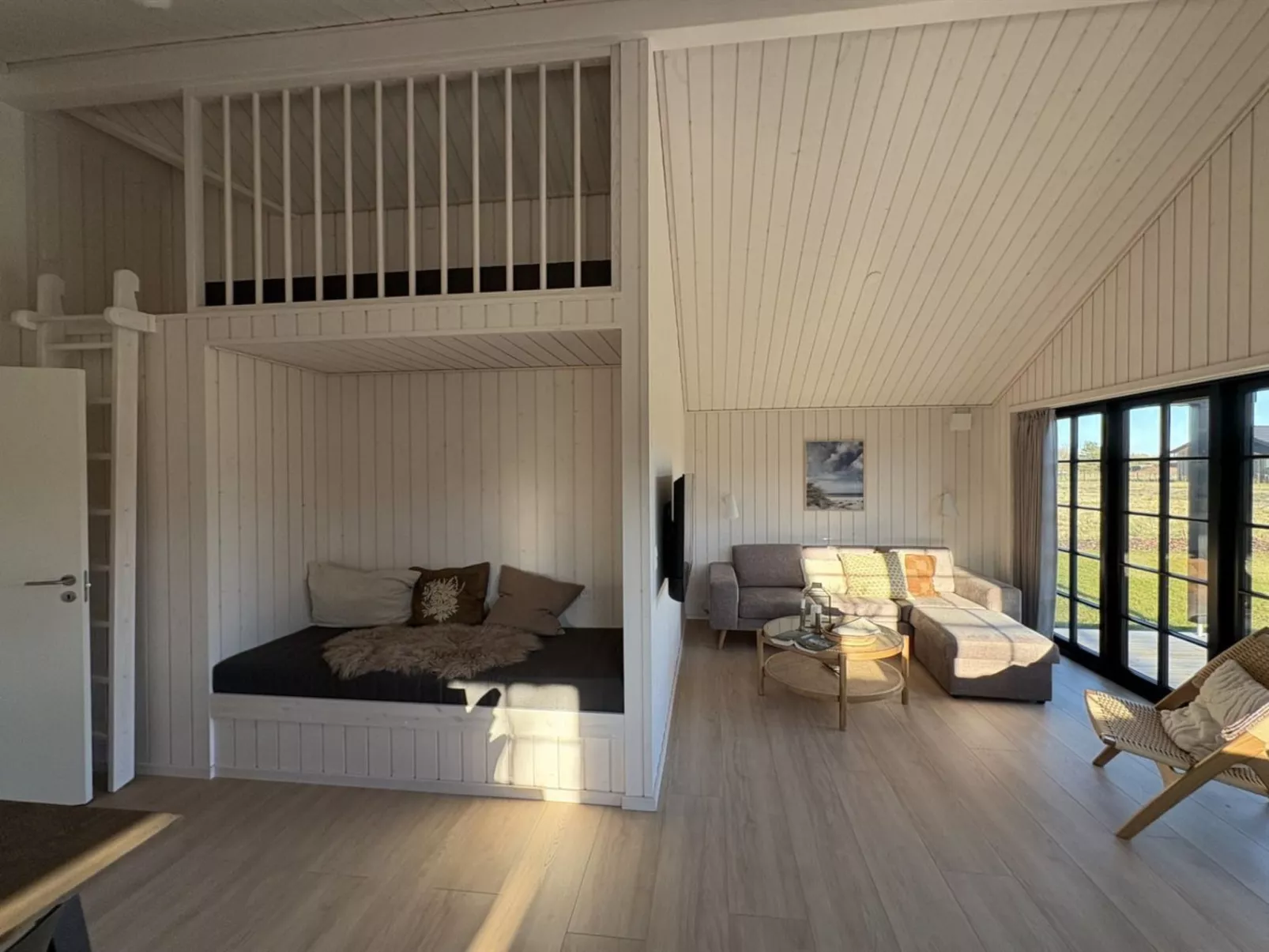 "Emin" - 2.8km from the sea - Binnen