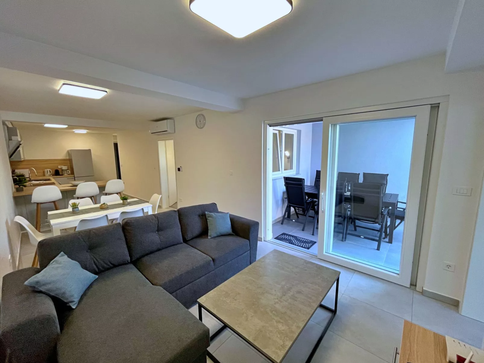 Apartment Bonum mit privatem Pool - Binnen