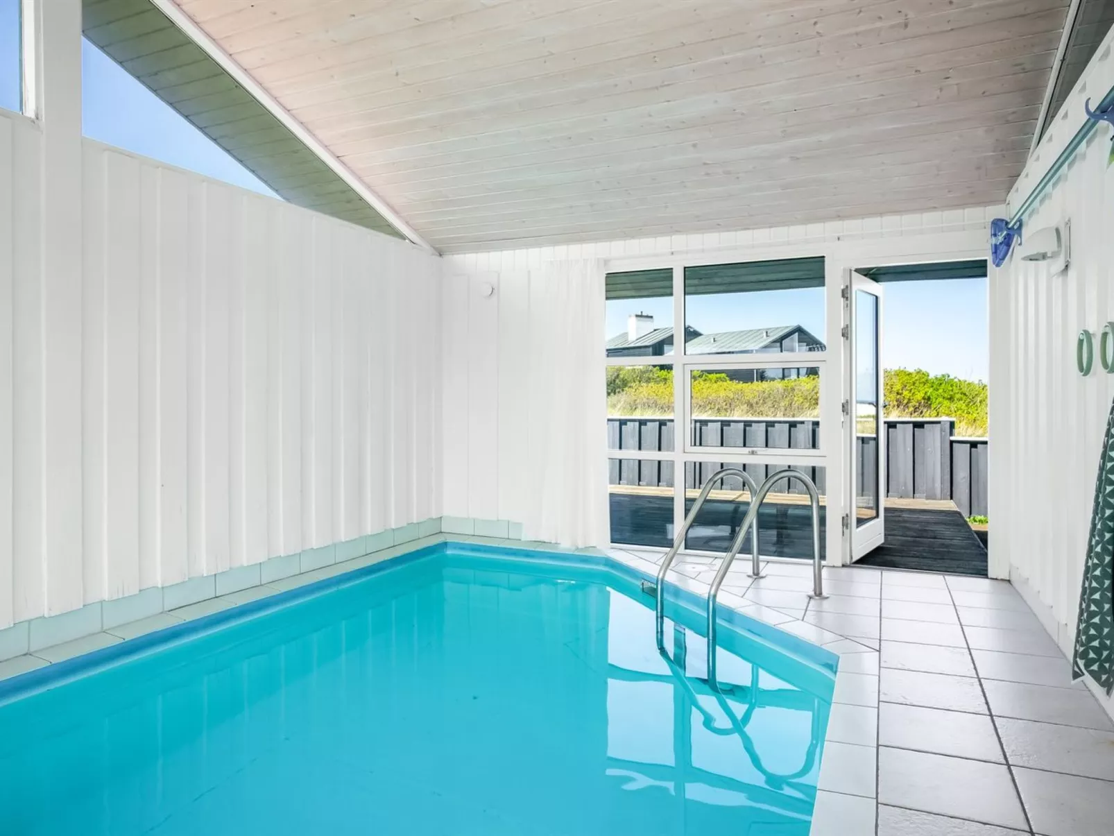 "Venja" - 200m from the sea - Buiten