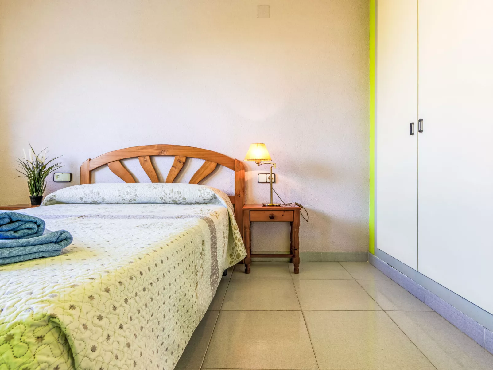 Cambrils Park B - Binnen