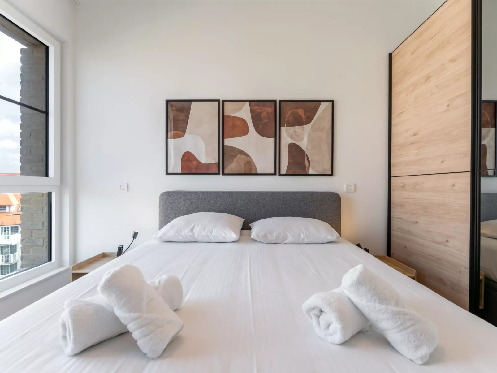 Parkville with parking & terrace - Binnen