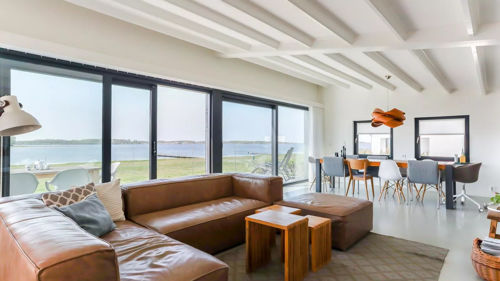 Villa Veerse Meerzicht - Eetkamer