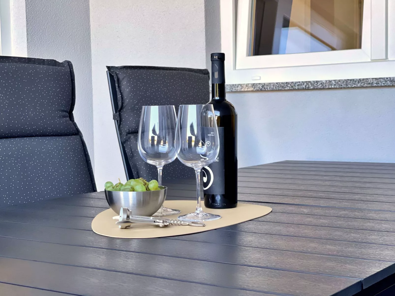 Apartment Bonum mit privatem Pool - Buiten