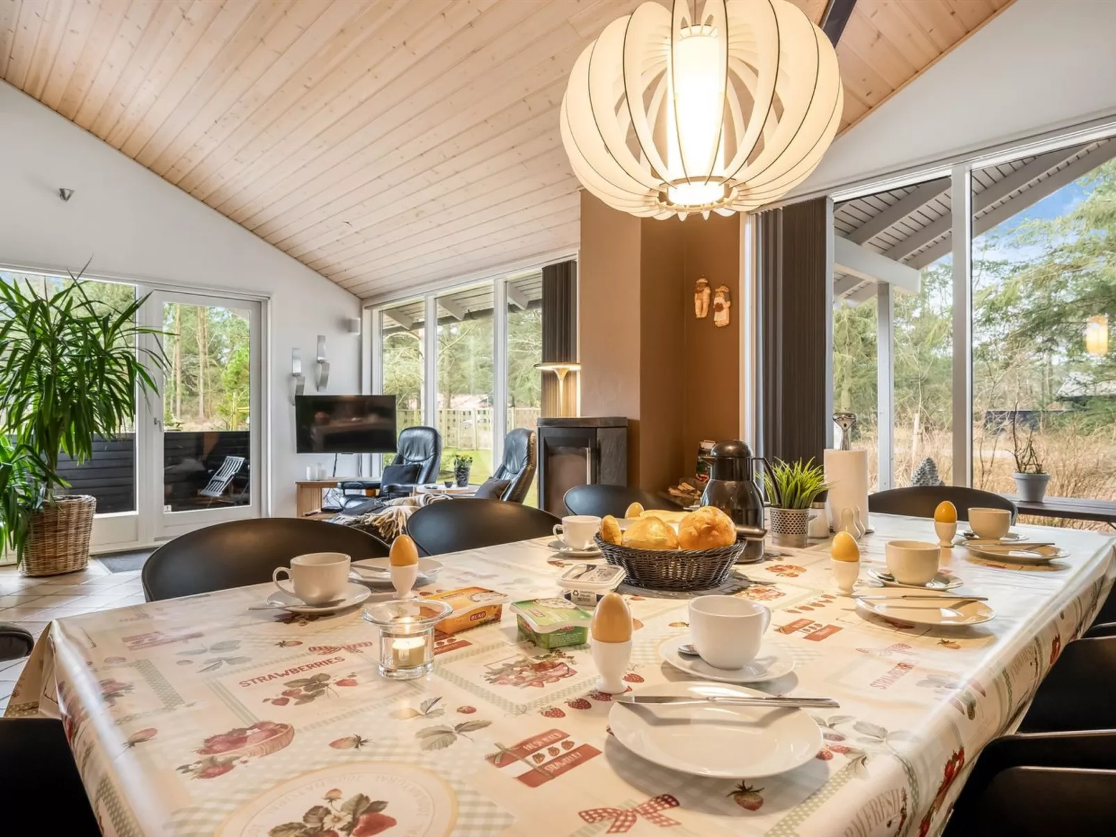 "Sora" - 2km from the sea - Binnen