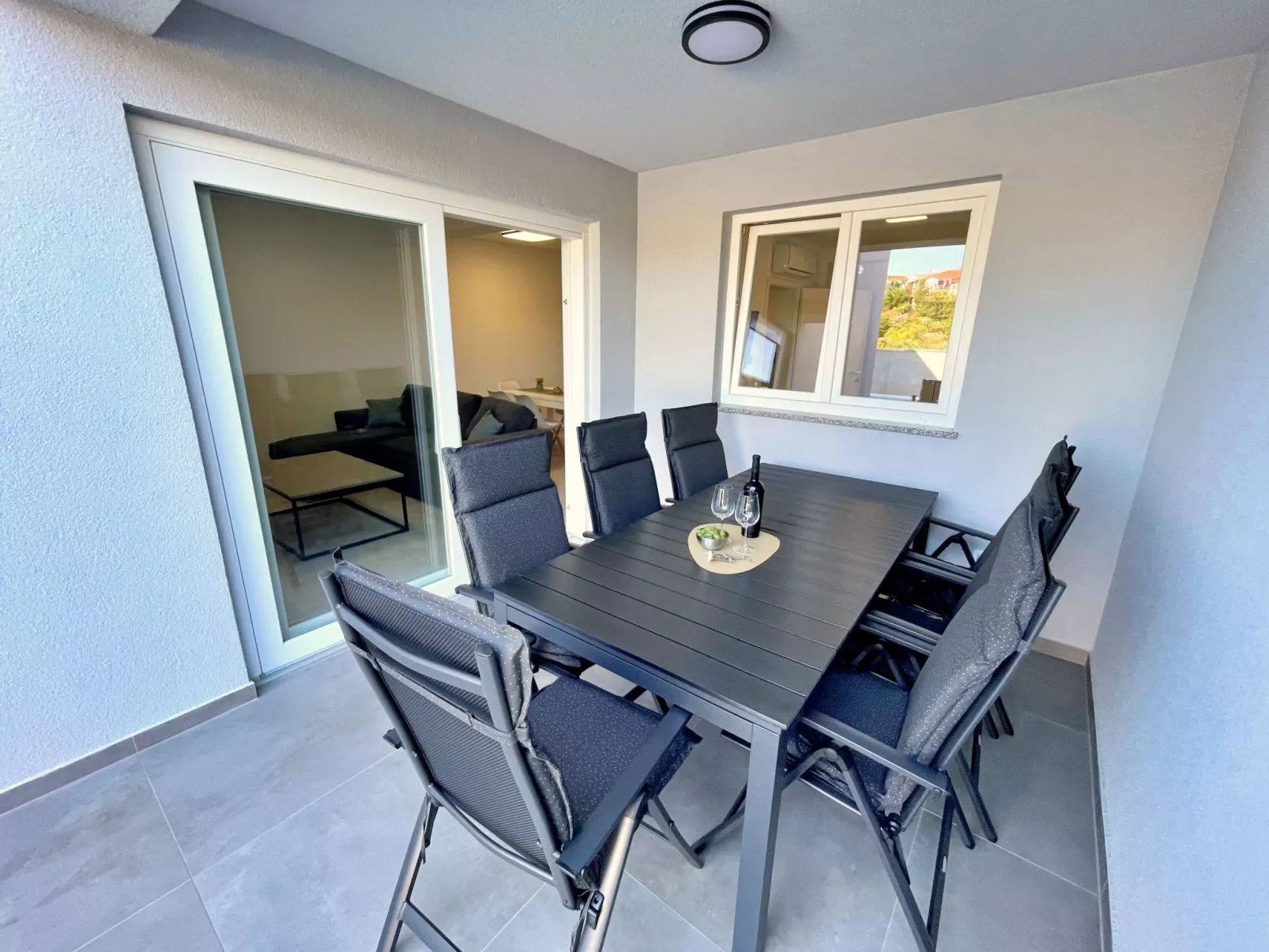 Apartment Bonum mit privatem Pool - Buiten