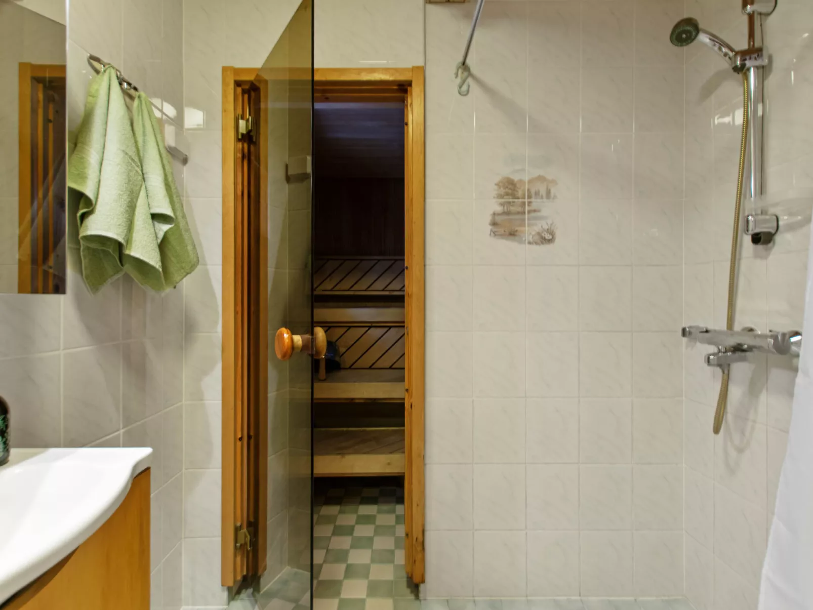 Aurinko vanaja - Binnen