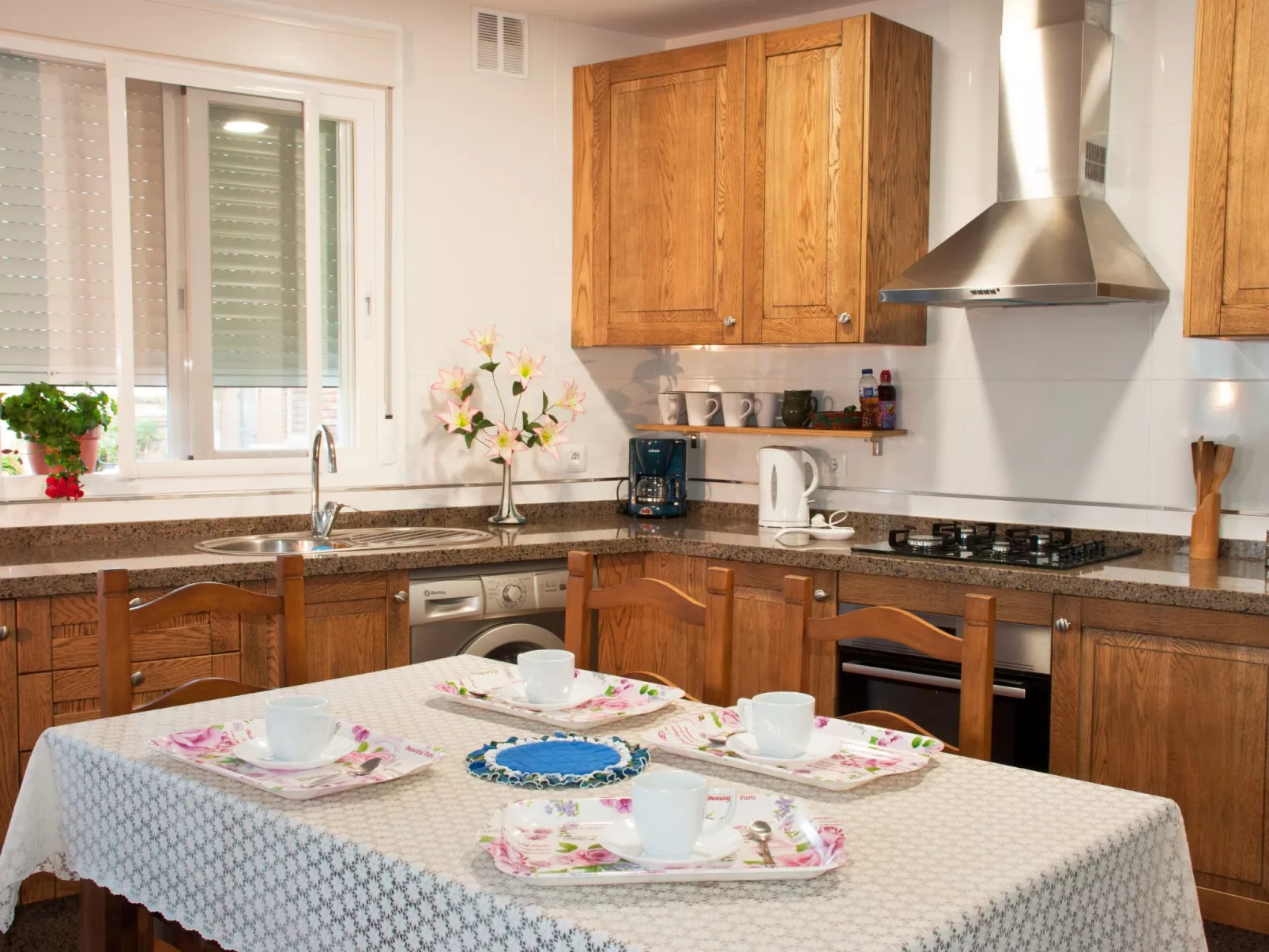 Mit Privatparkplatz - Binnen