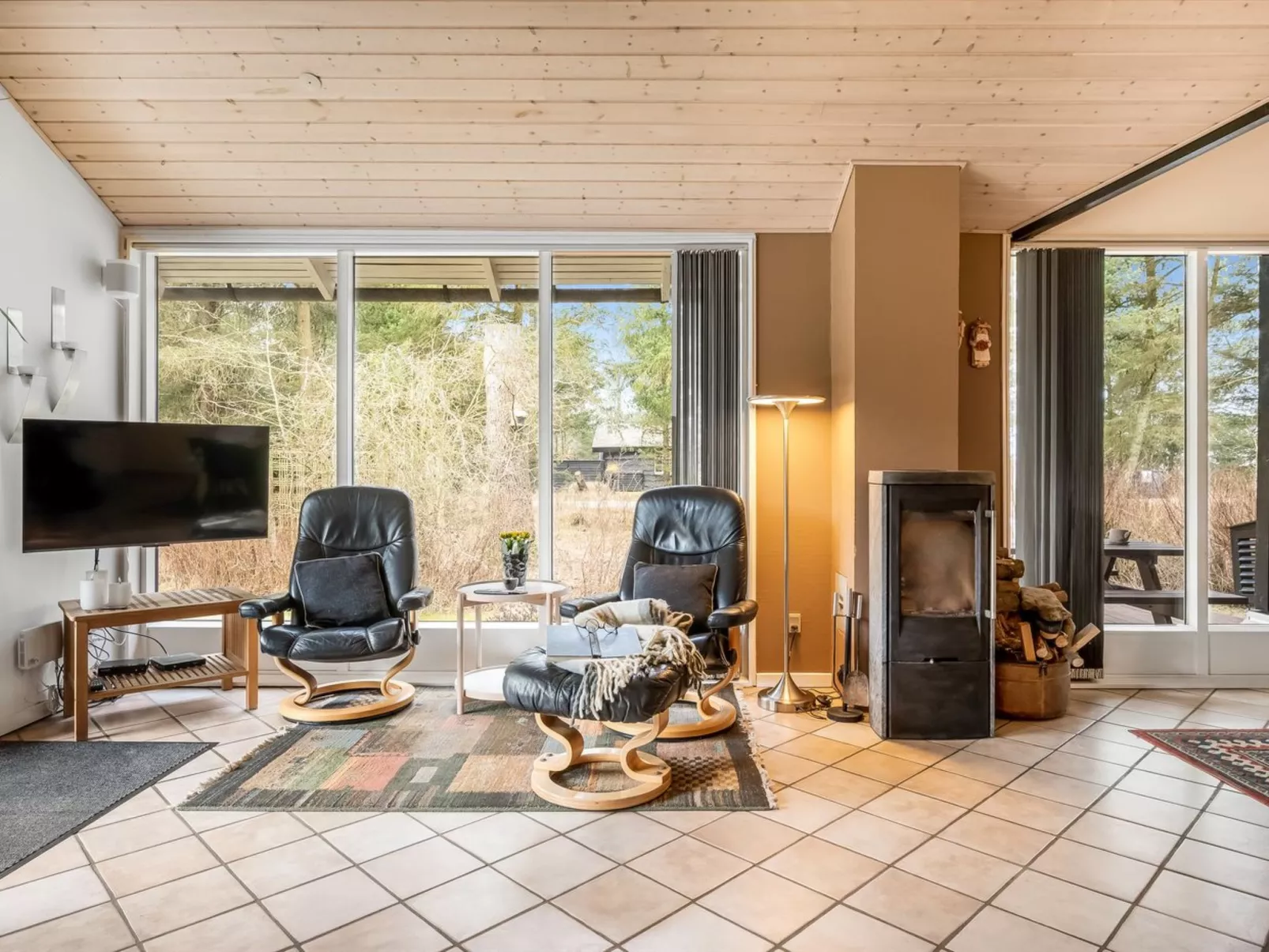 "Sora" - 2km from the sea - Binnen