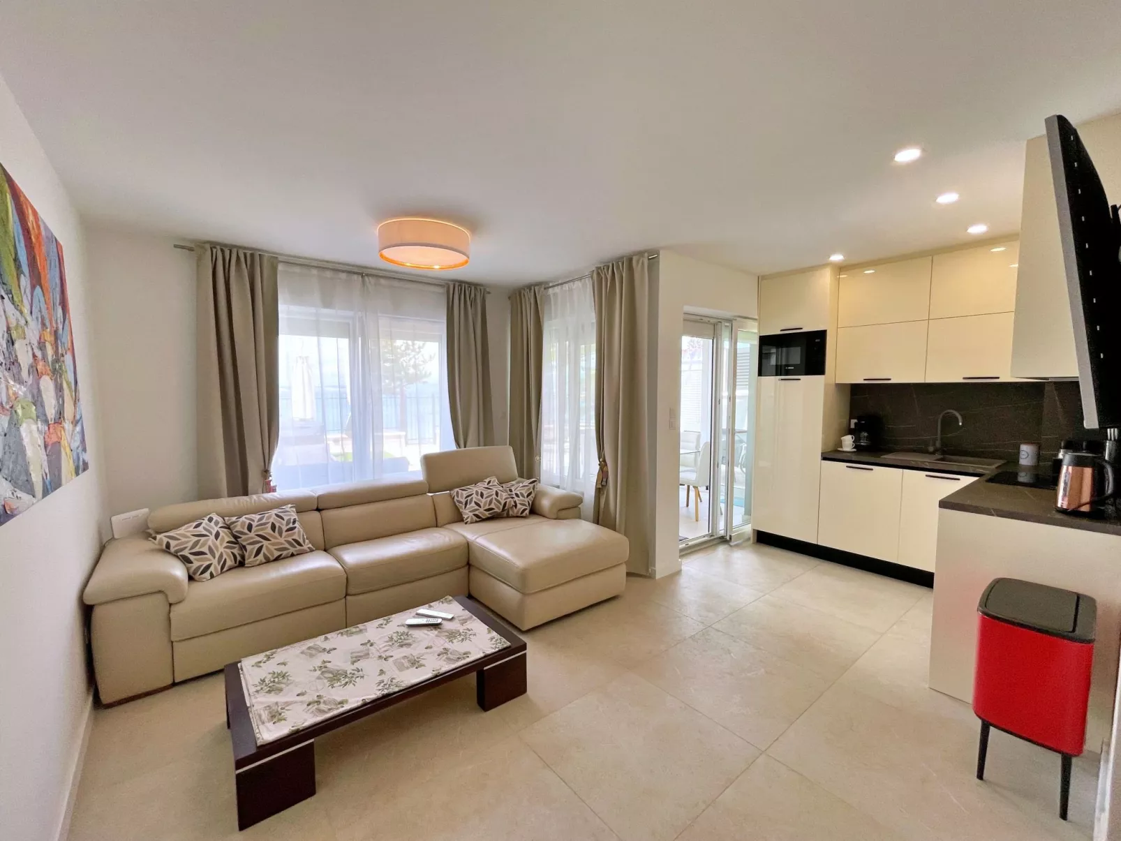 Apartment SeaLuxe mit Whirlpool - Binnen