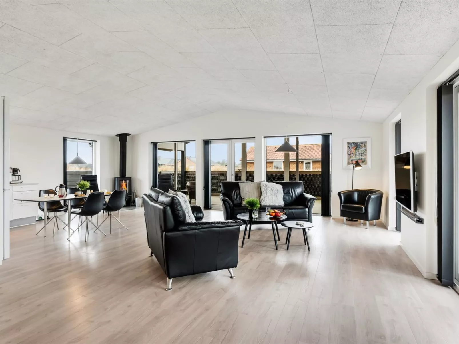 "Dorrit" - 1.2km from the sea - Binnen