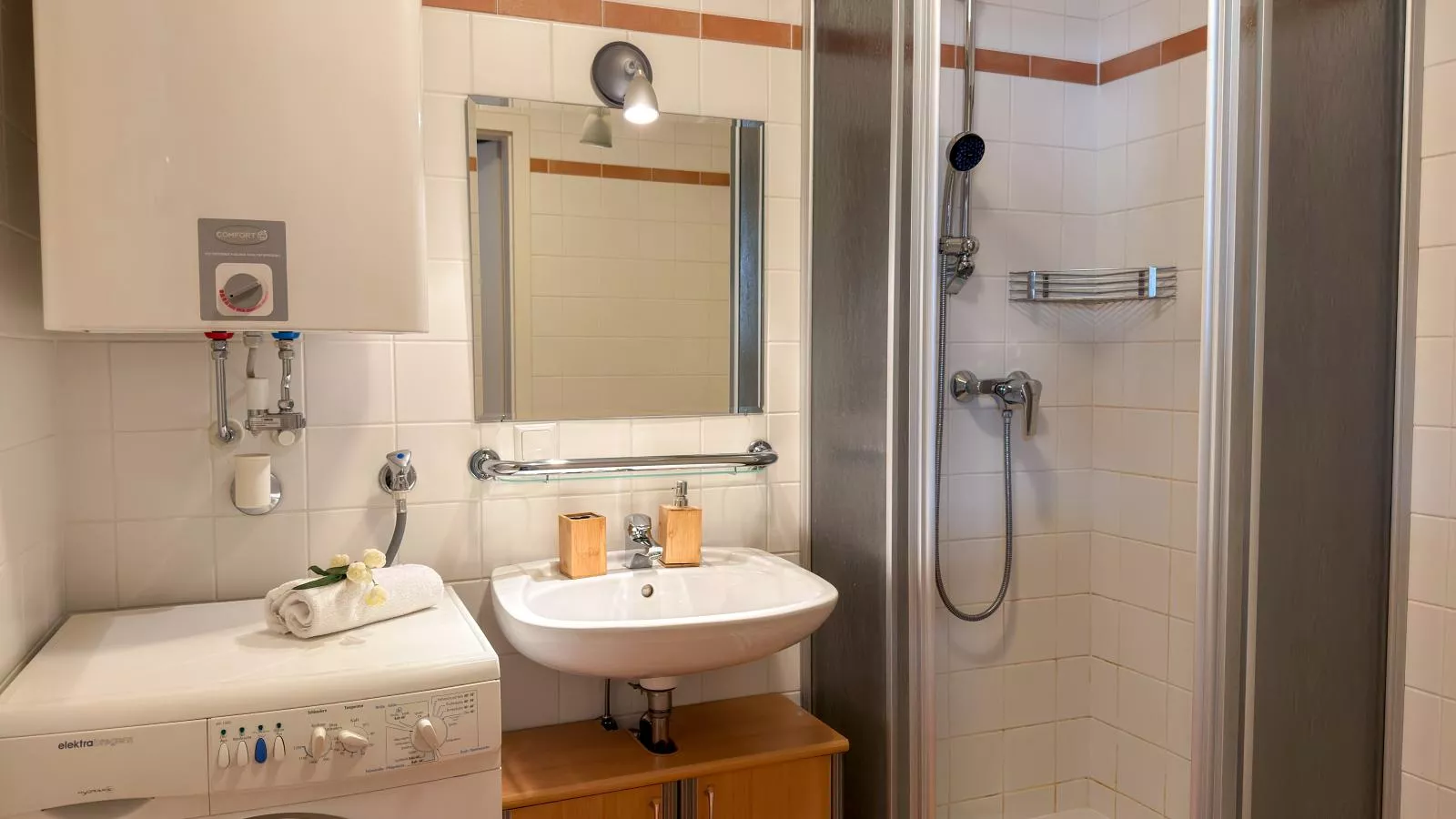 Salburg Tröpolach - Badkamer