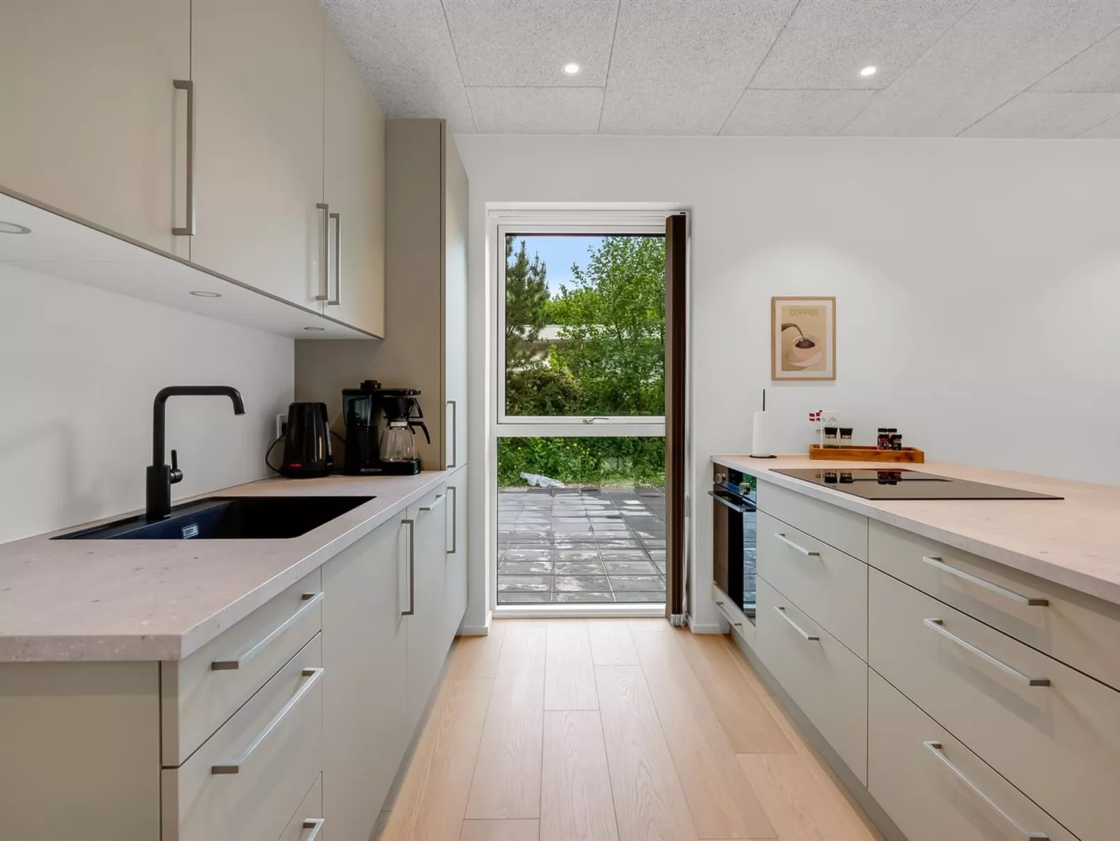 "Hortense" - 900m from the sea - Binnen