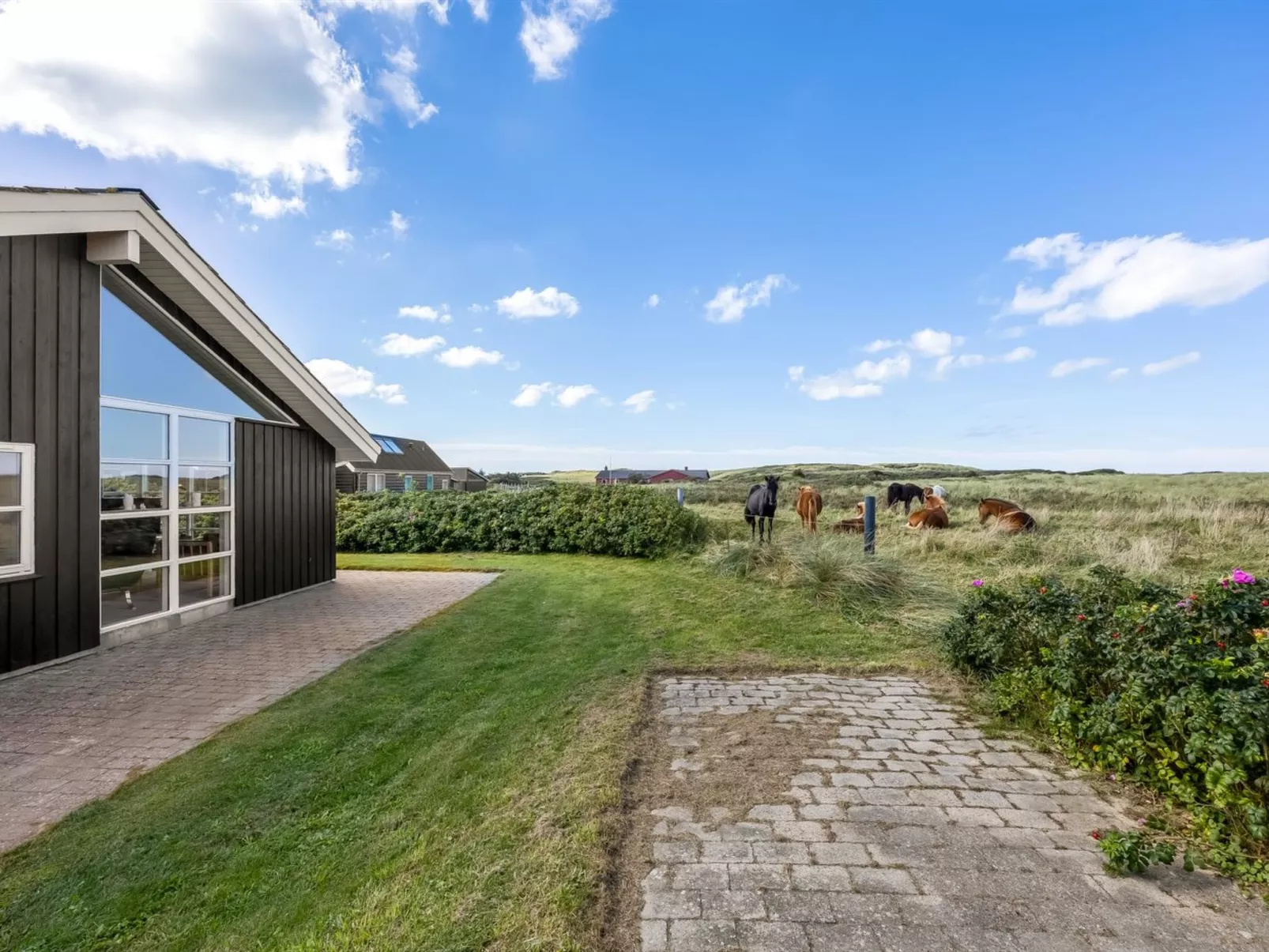 "Aiana" - 300m from the sea - Buiten
