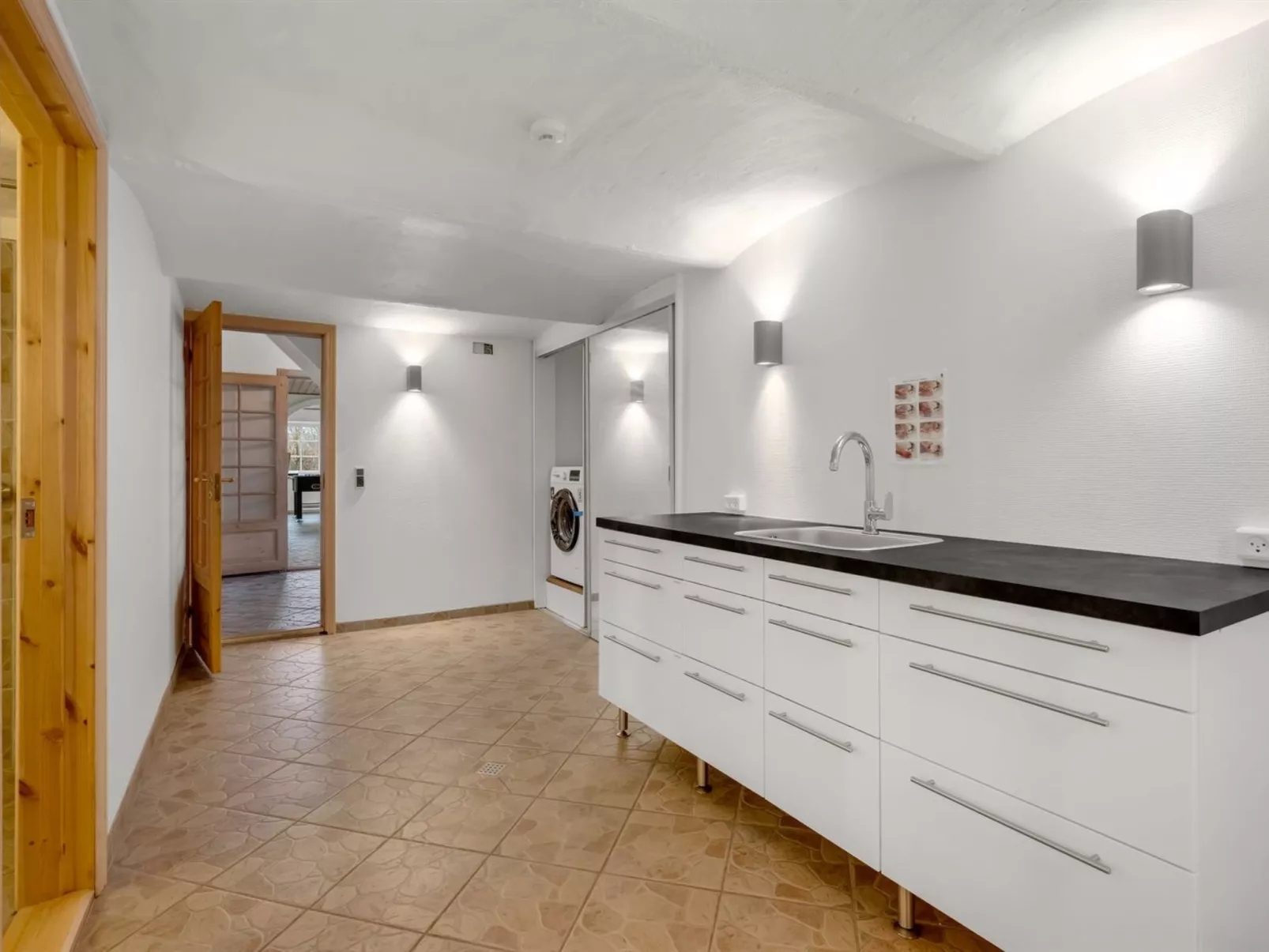 "Blaguna" - 9km to the fjord - Binnen