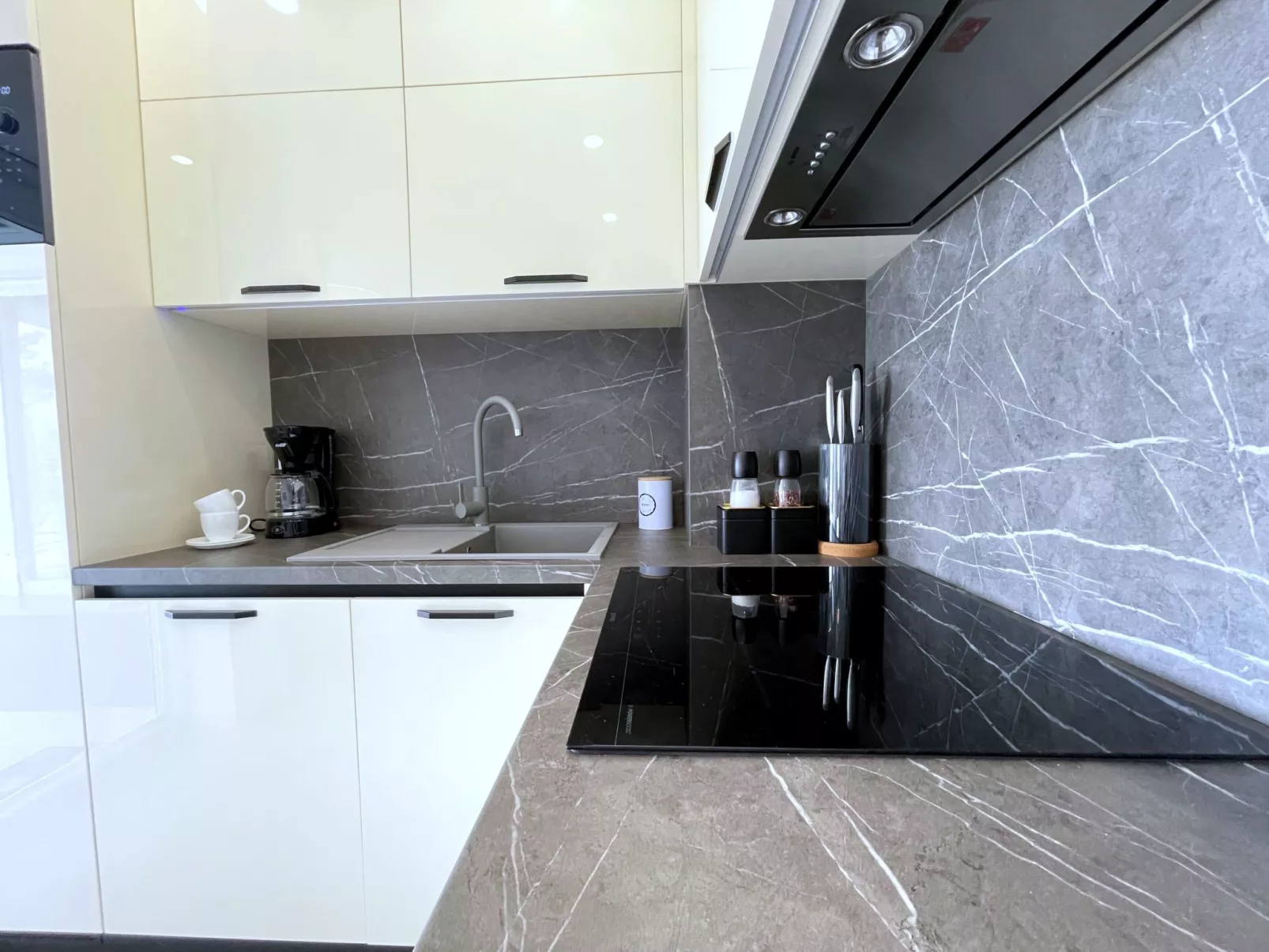 Apartment SeaLuxe mit Whirlpool - Binnen