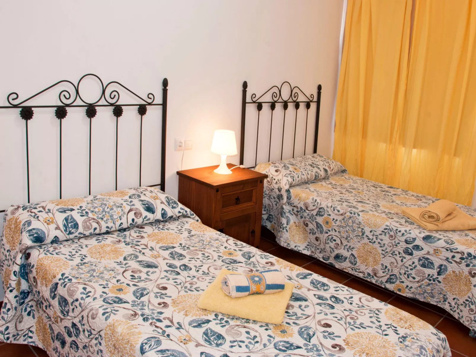 Mit Privatparkplatz - Binnen