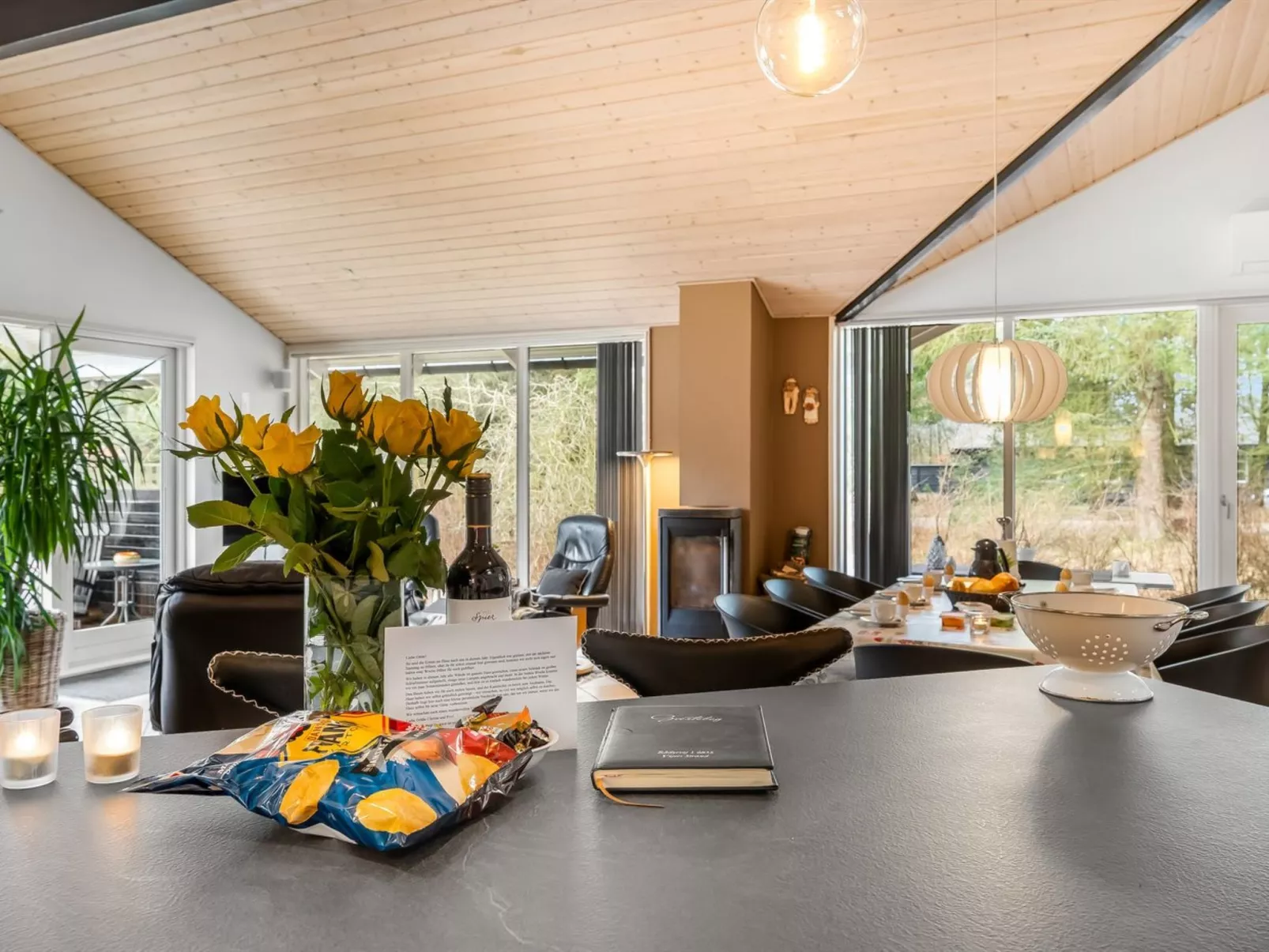 "Sora" - 2km from the sea - Binnen