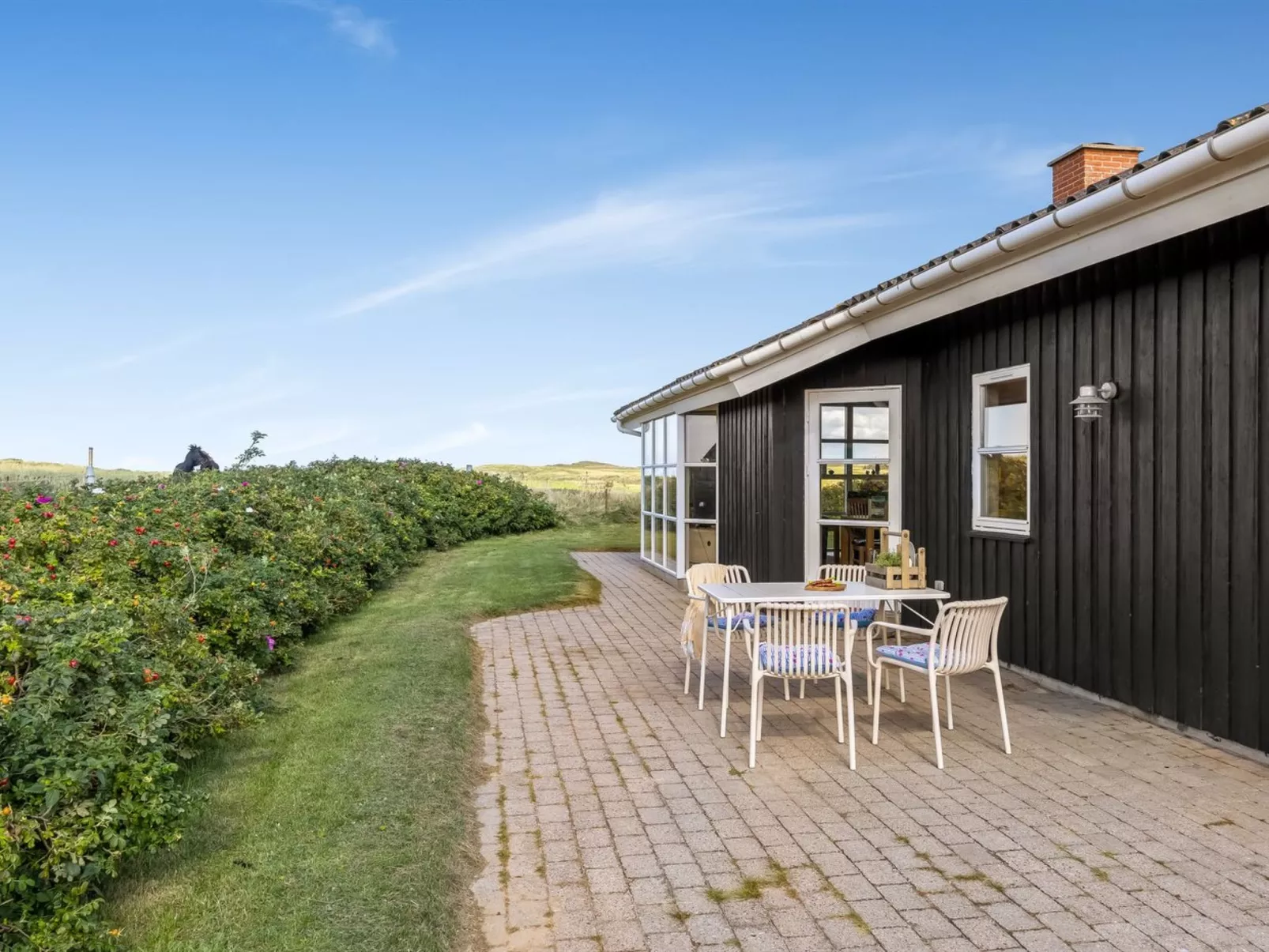 "Aiana" - 300m from the sea - Buiten