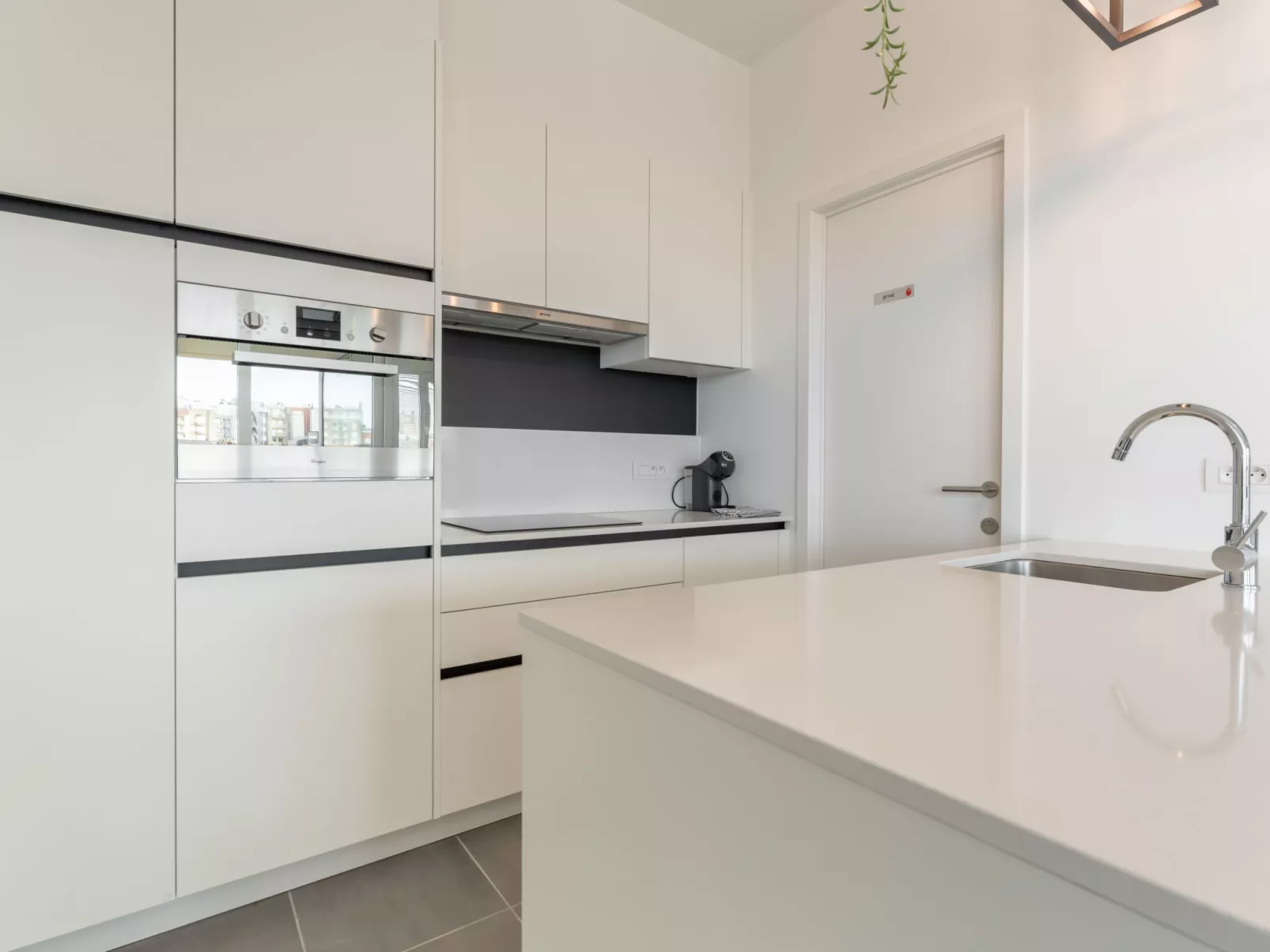 Parkville with parking & terrace - Binnen