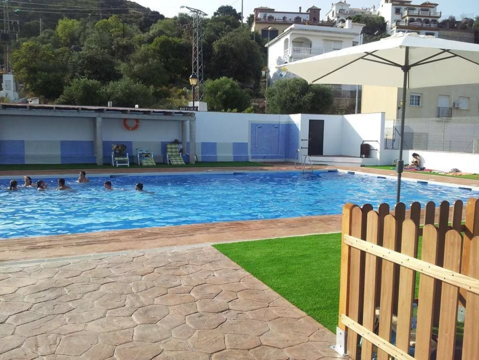 Mit Privatparkplatz - Buiten