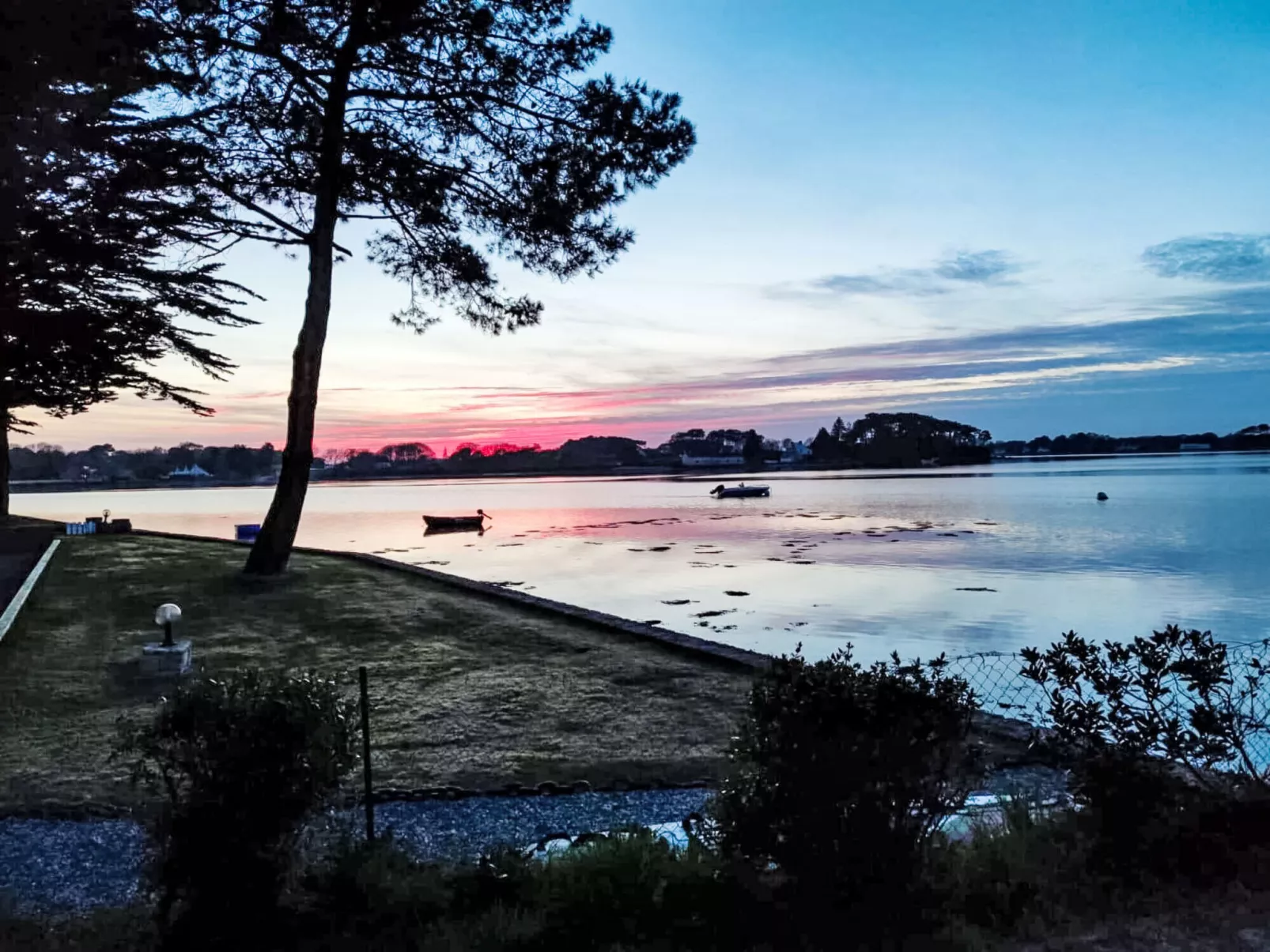 Maison du Néguan - Buiten