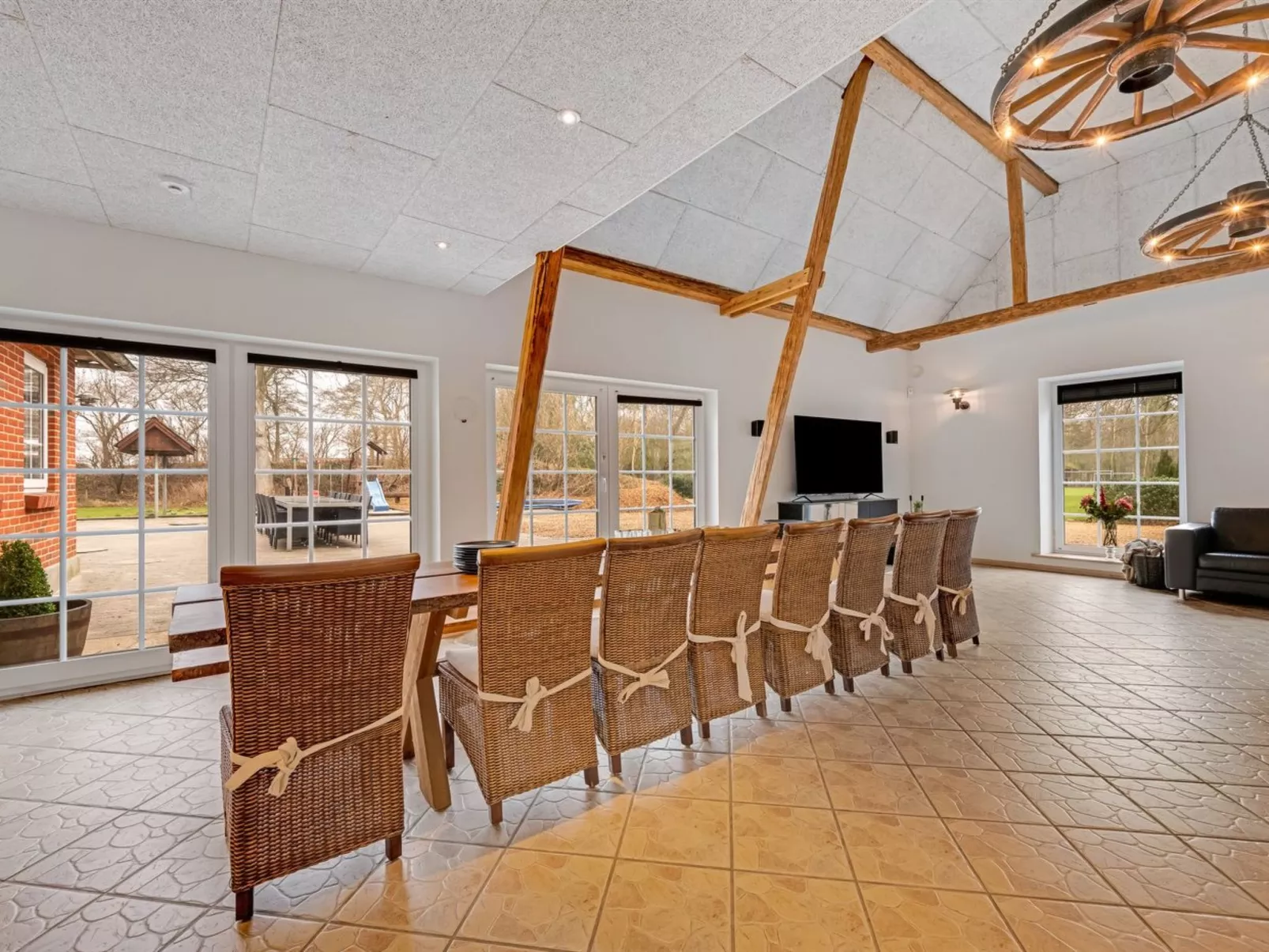 "Blaguna" - 9km to the fjord - Binnen