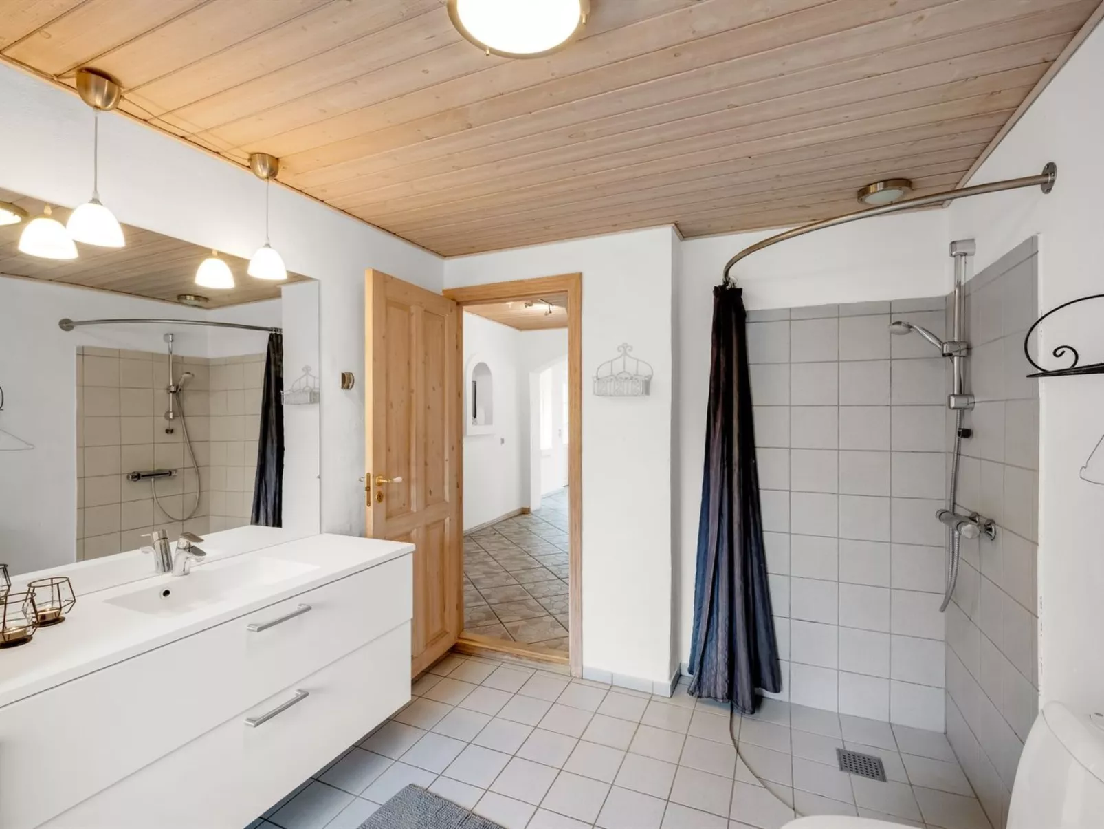 "Blaguna" - 9km to the fjord - Binnen