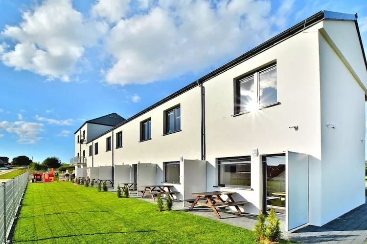 Domy wakacyjne z basenem letnim dla max 4 osób Jarosławiec