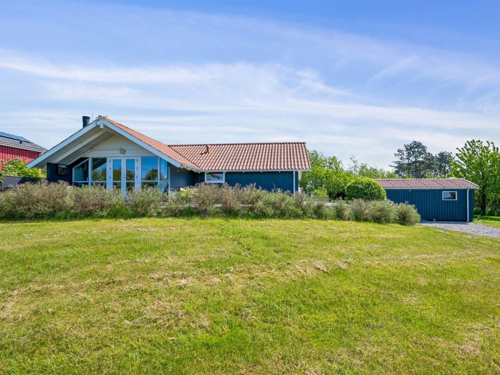 "Caranus" - 120m from the sea