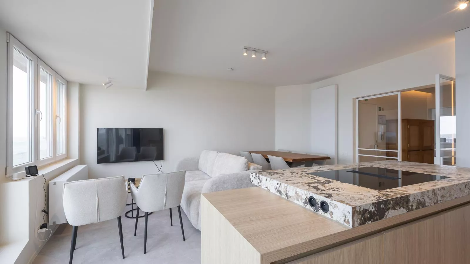 Bel Air - 0201  box 15