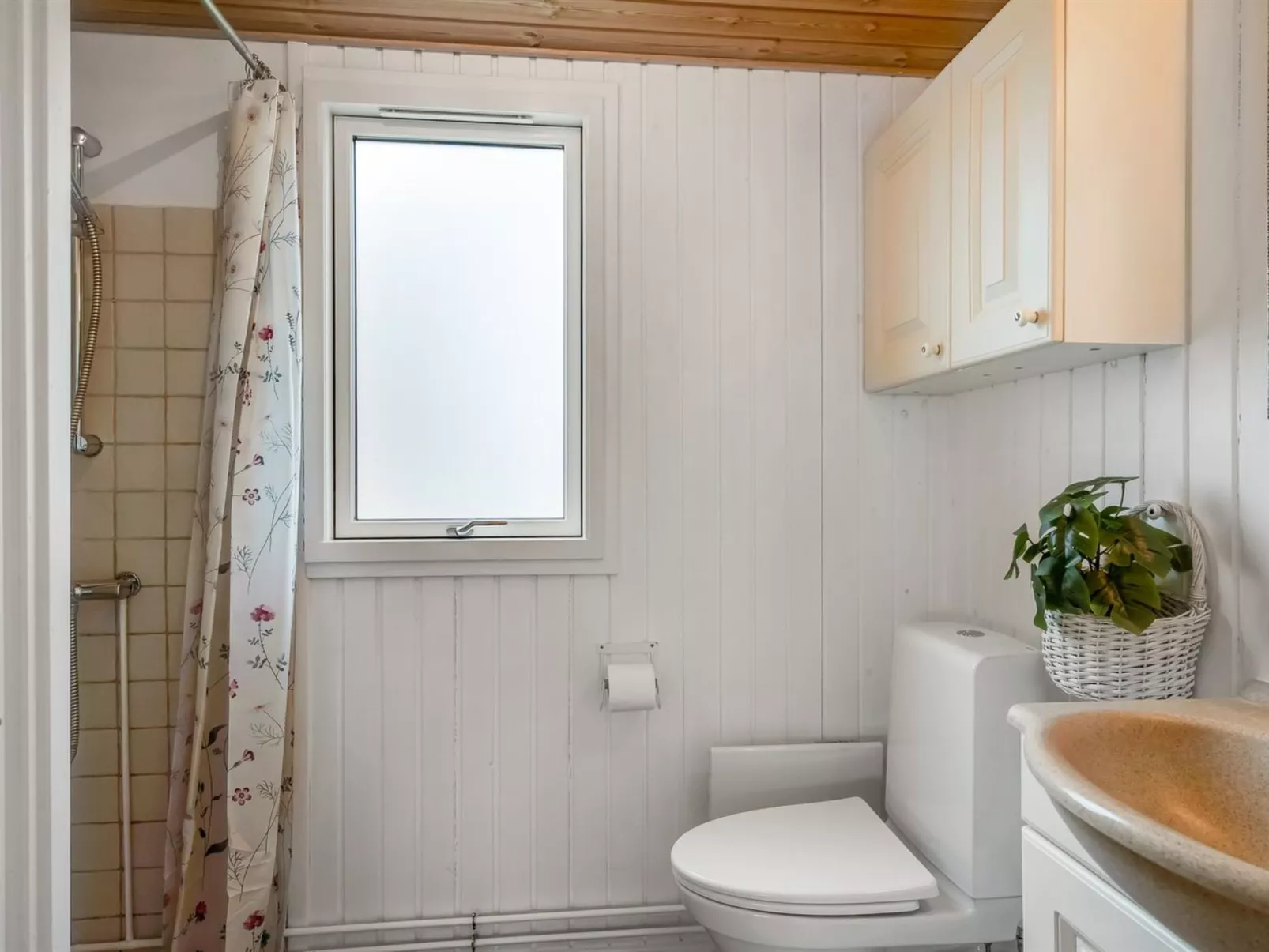 "Nikica" -  from the sea - Binnen