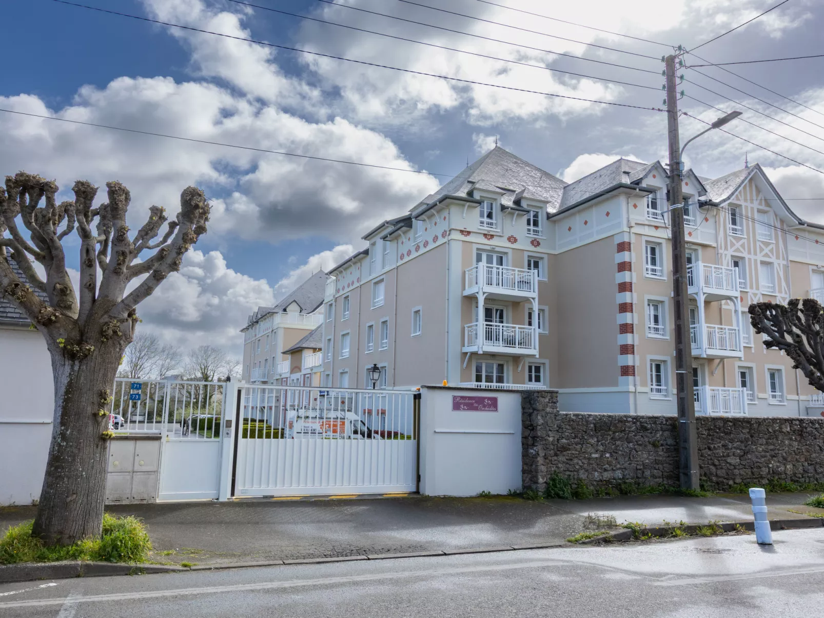 Les Orchidées - Buiten