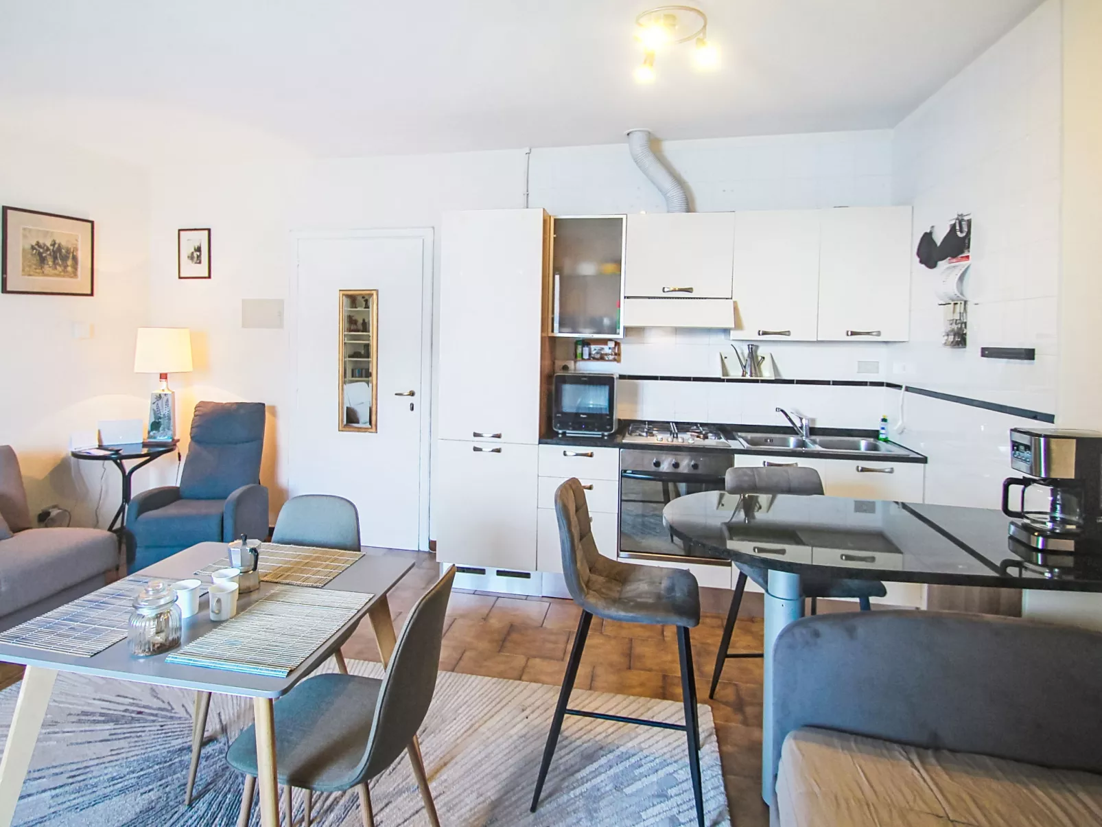 Leonard Lake - Binnen