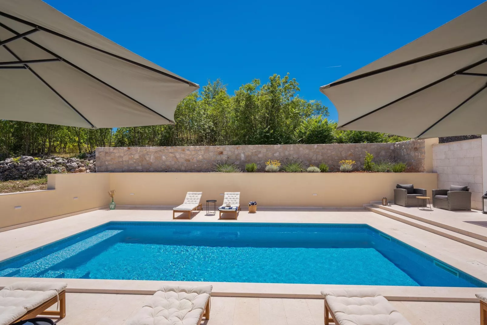 Serenity Retreat Villa