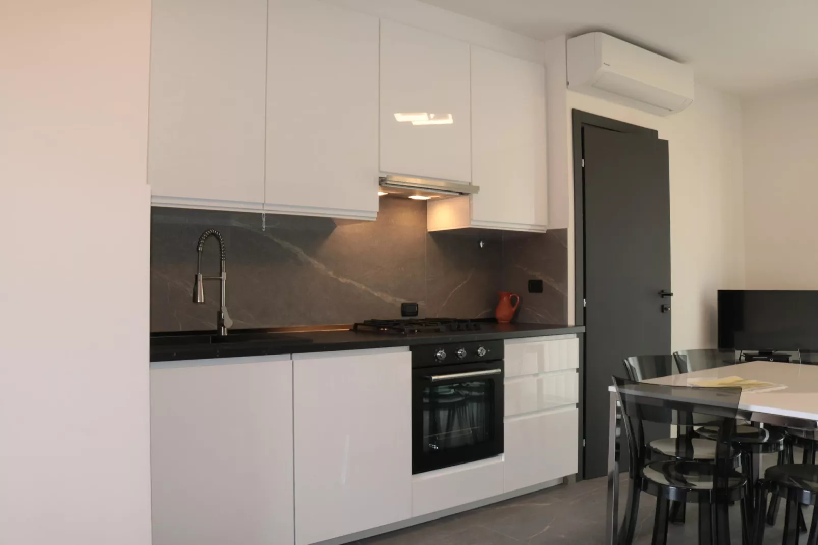 Sole del Garda V7 - Keuken