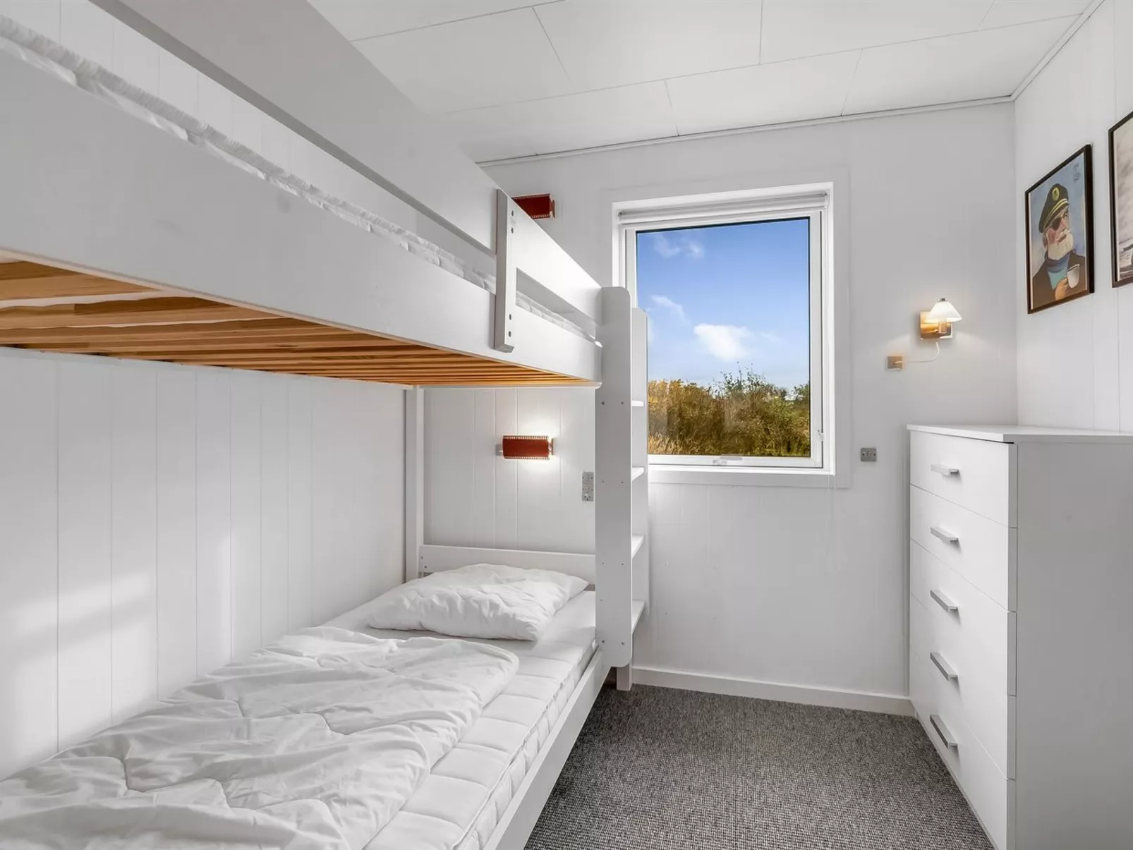 "Eloise" - 400m from the sea - Binnen