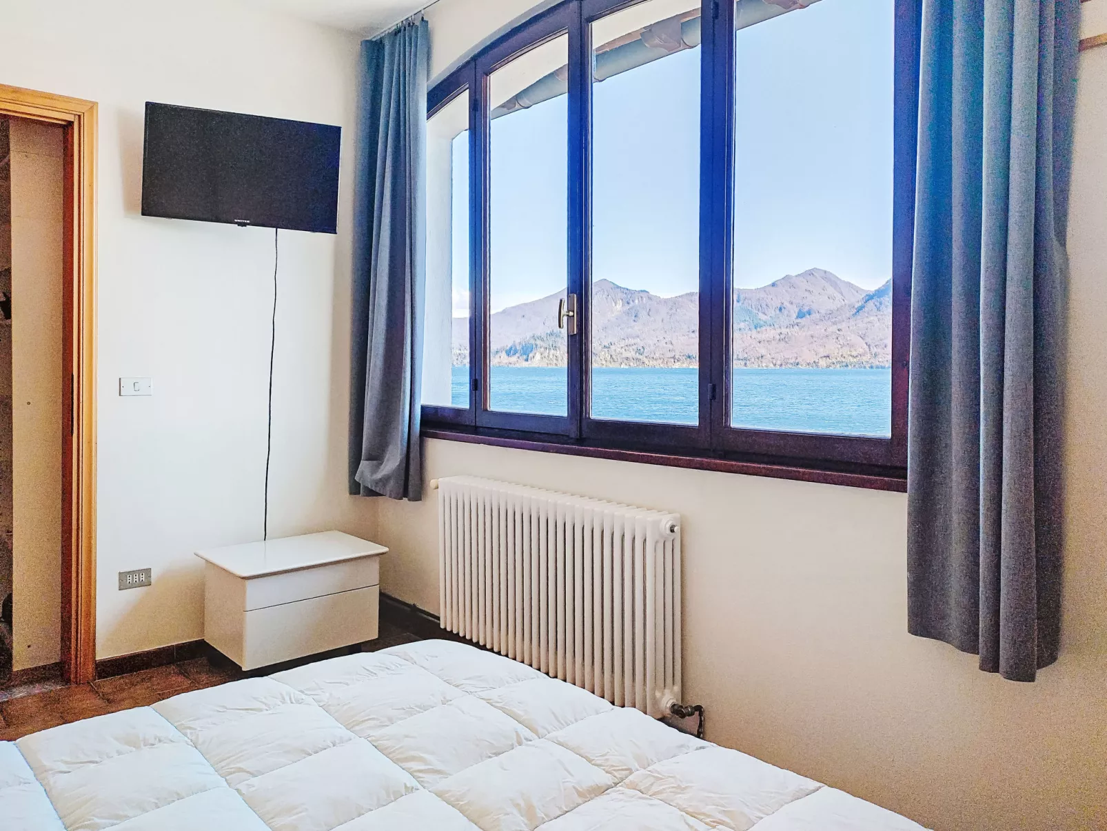 Leonard Lake - Binnen