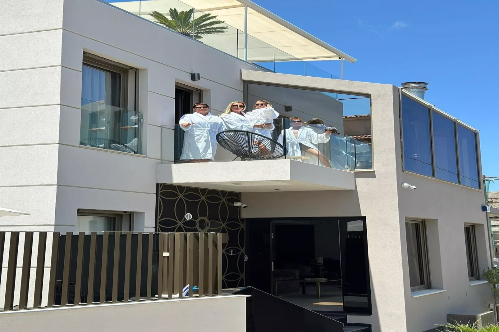 Sea Luxury Living Villa - Buitenkant zomer