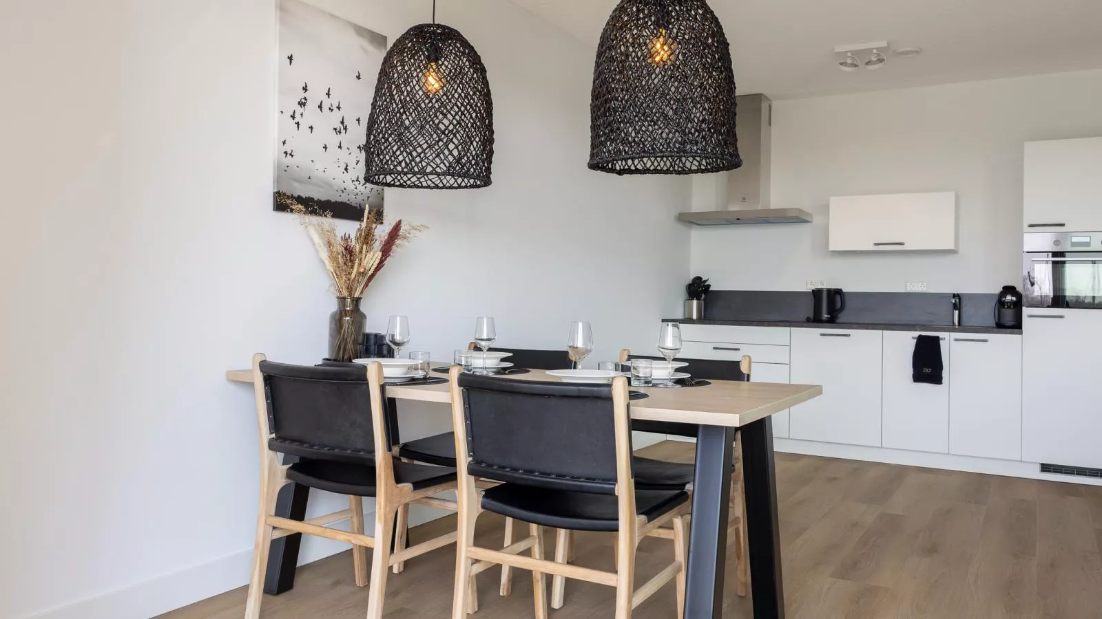 Marina Relax Suite Kortgene - Eetkamer