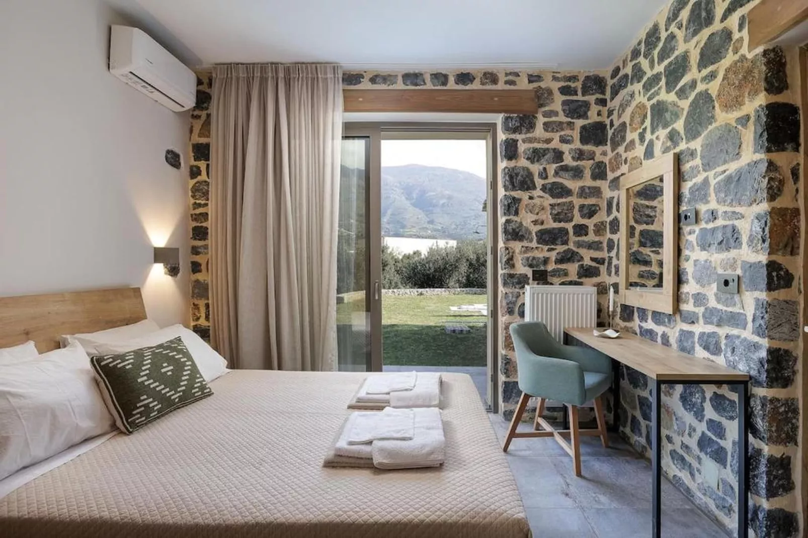 Kozilis Villas 3 - Slaapkamer