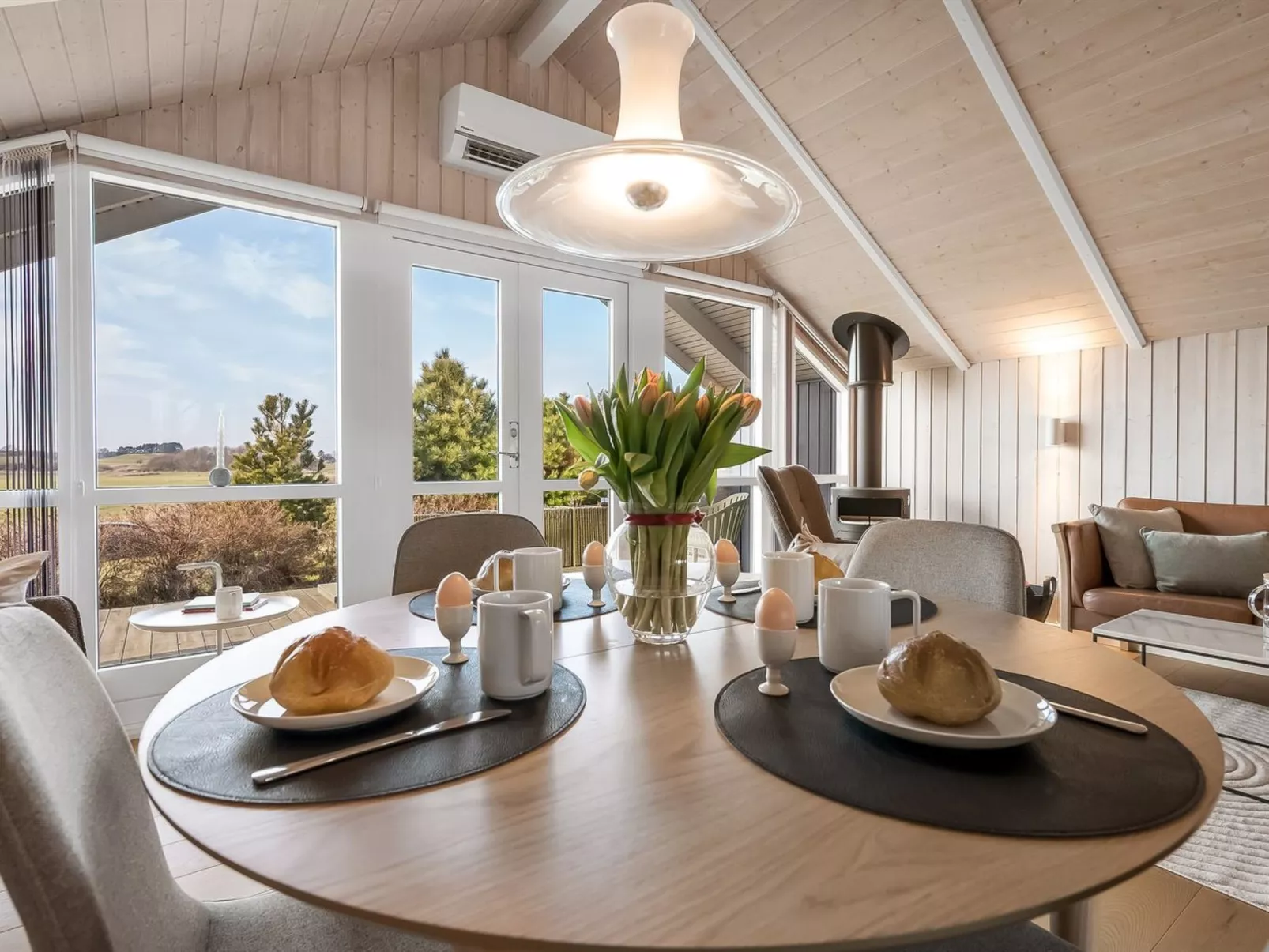 "Caranus" - 120m from the sea - Binnen