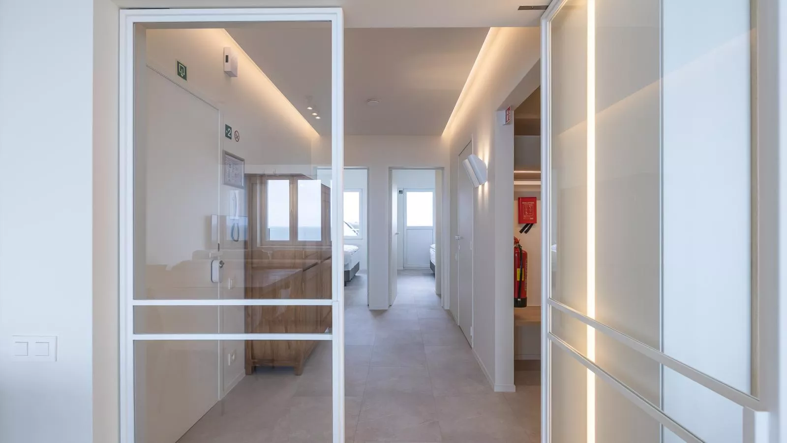 Bel Air - 0201  box 15 - Binnen