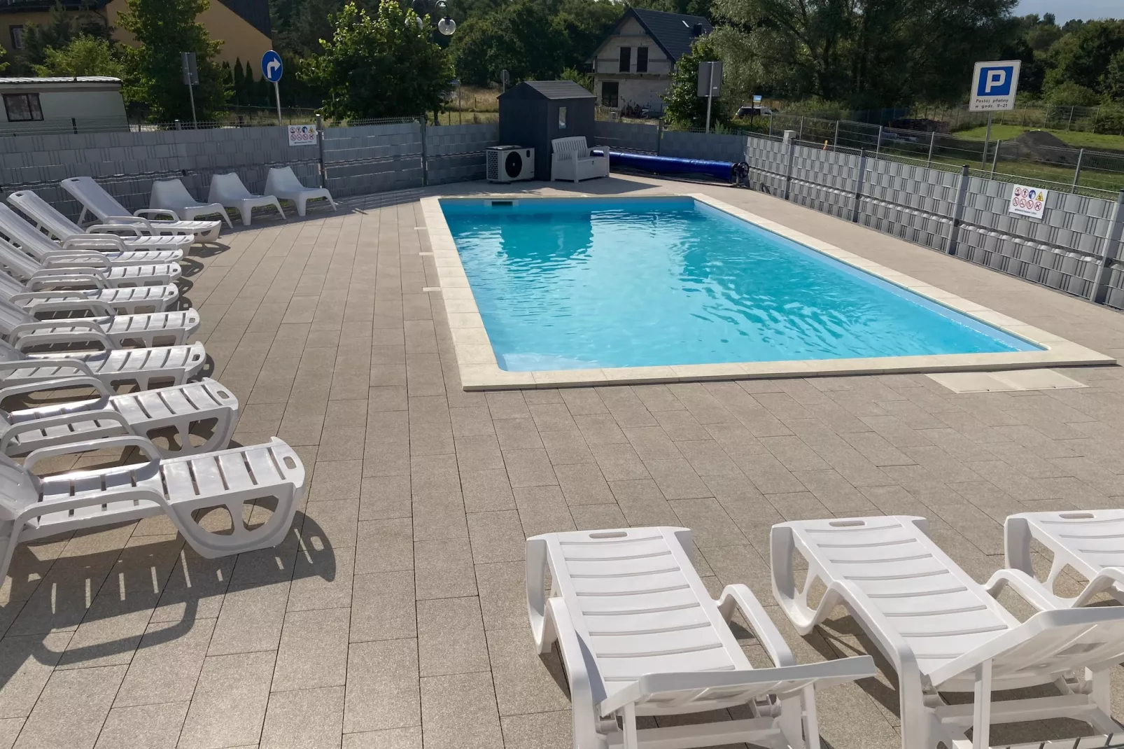 Domy wakacyjne z basenem letnim dla max 6 osób Jarosławiec - Zwembad