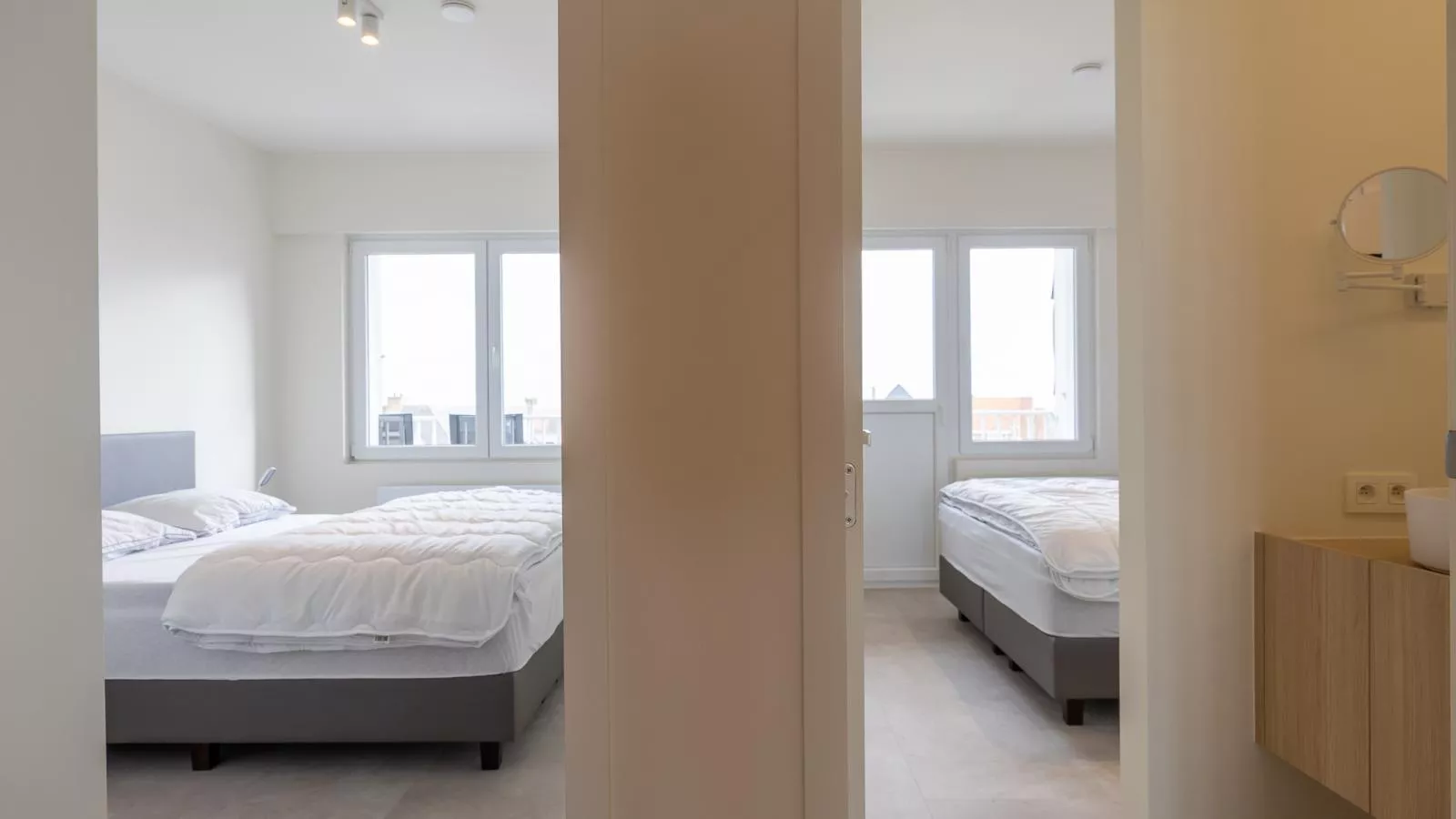 Bel Air - 0201  box 15 - Binnen