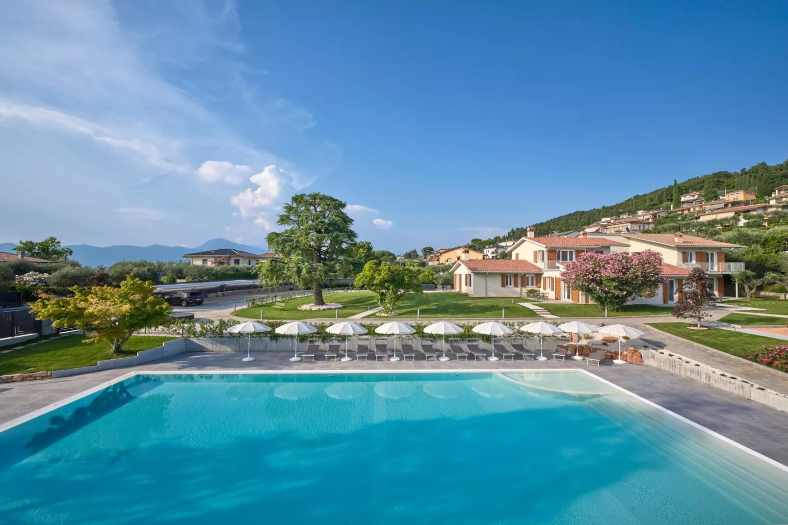 Green Park Residence - 4 Nächte - Zwembad