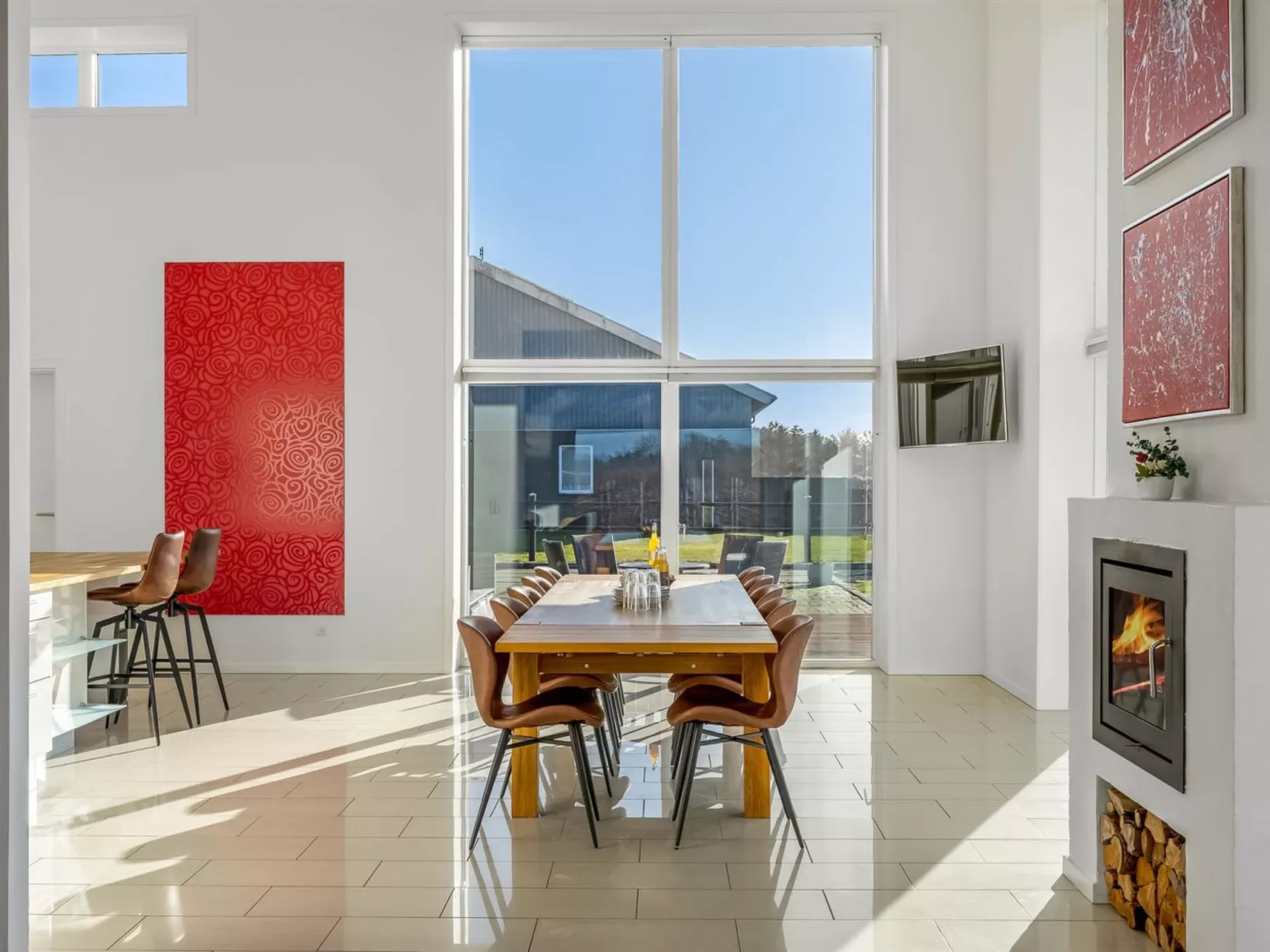 "Emelita" - 1.4km from the sea - Binnen