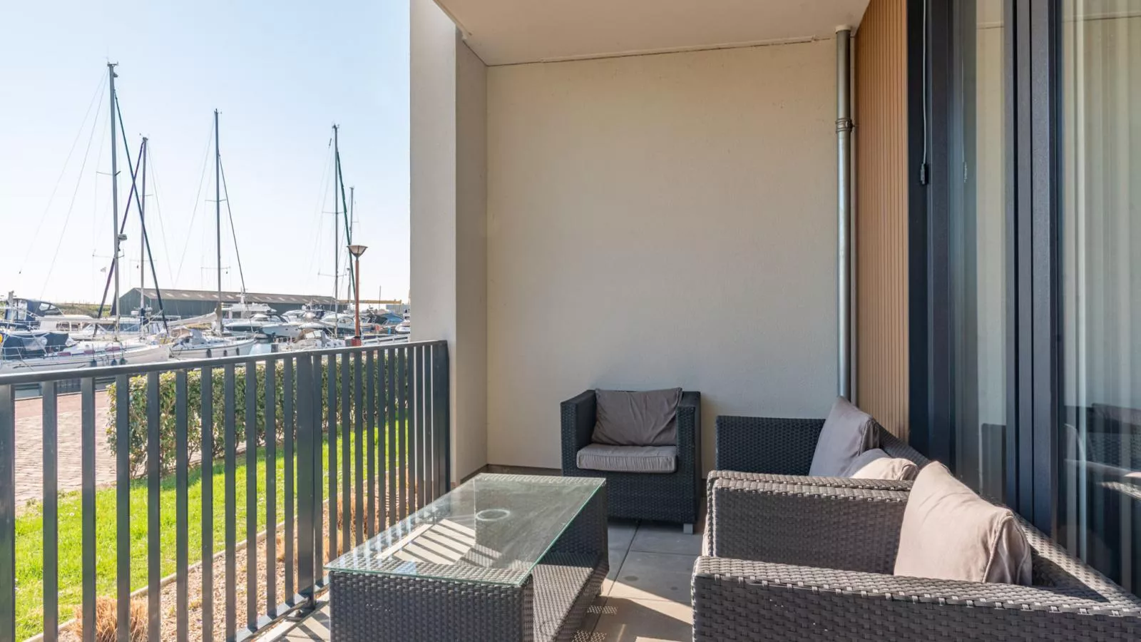 De Havenkamer - Terrasbalkon
