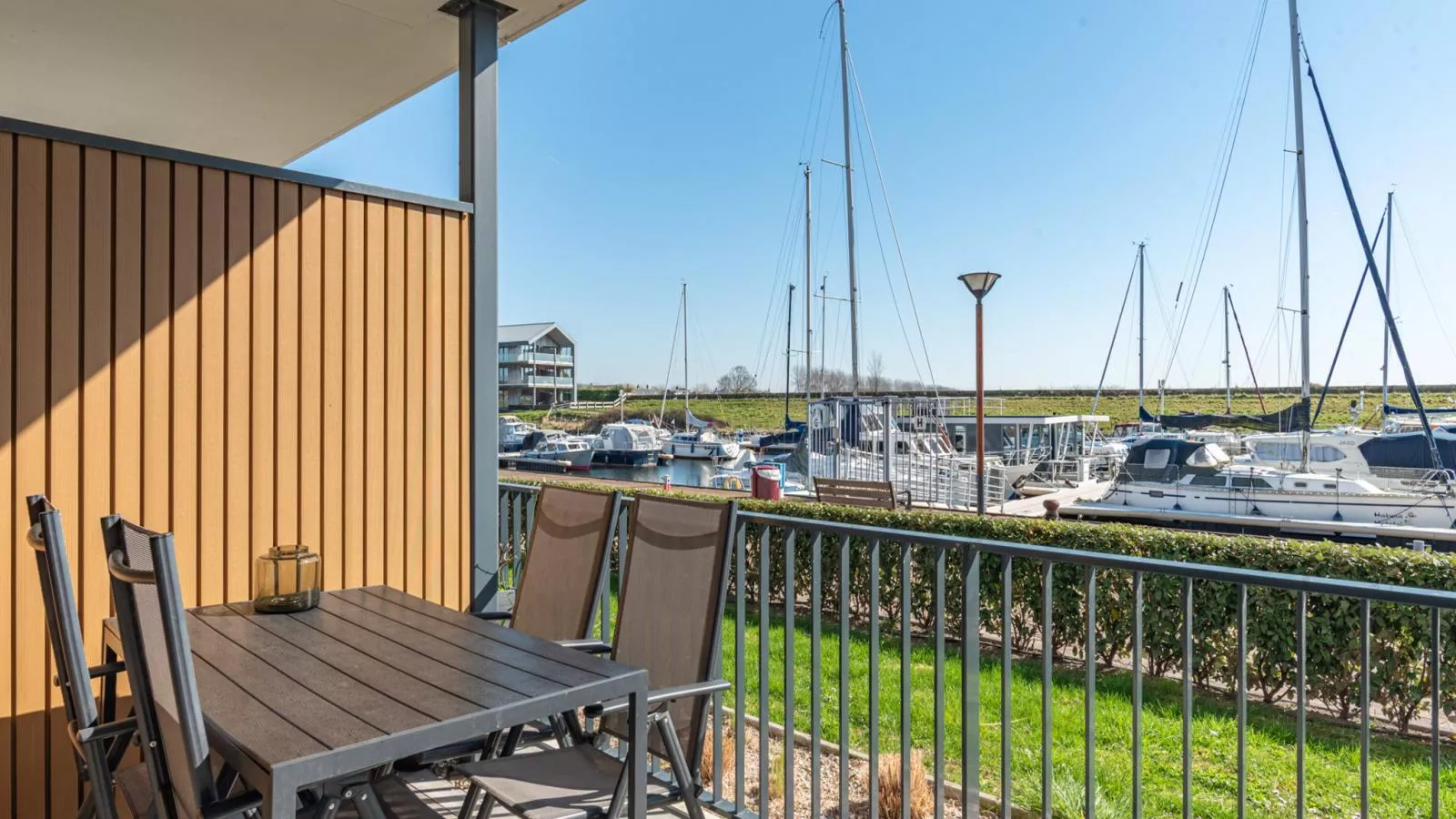 De Havenkamer - Terrasbalkon