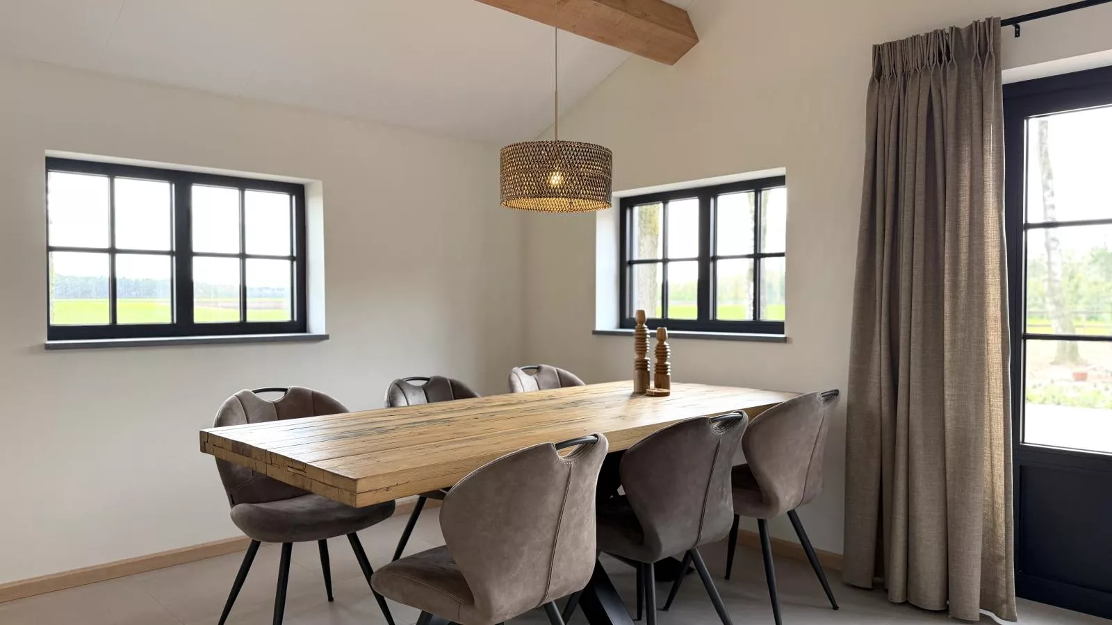 Guesthouse het Koetshuis - Eetkamer