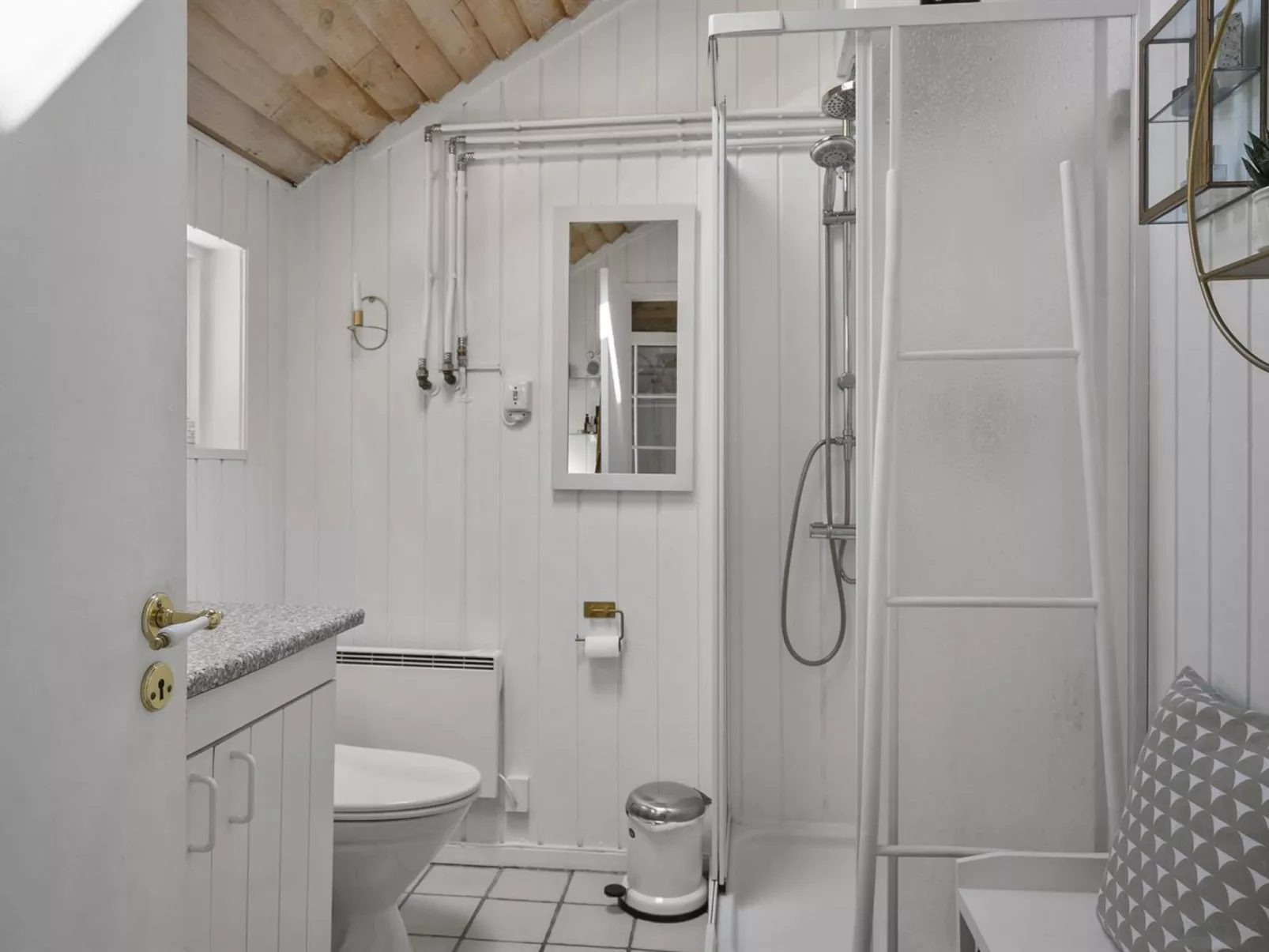 "Holmsten" - 250m to the fjord - Binnen